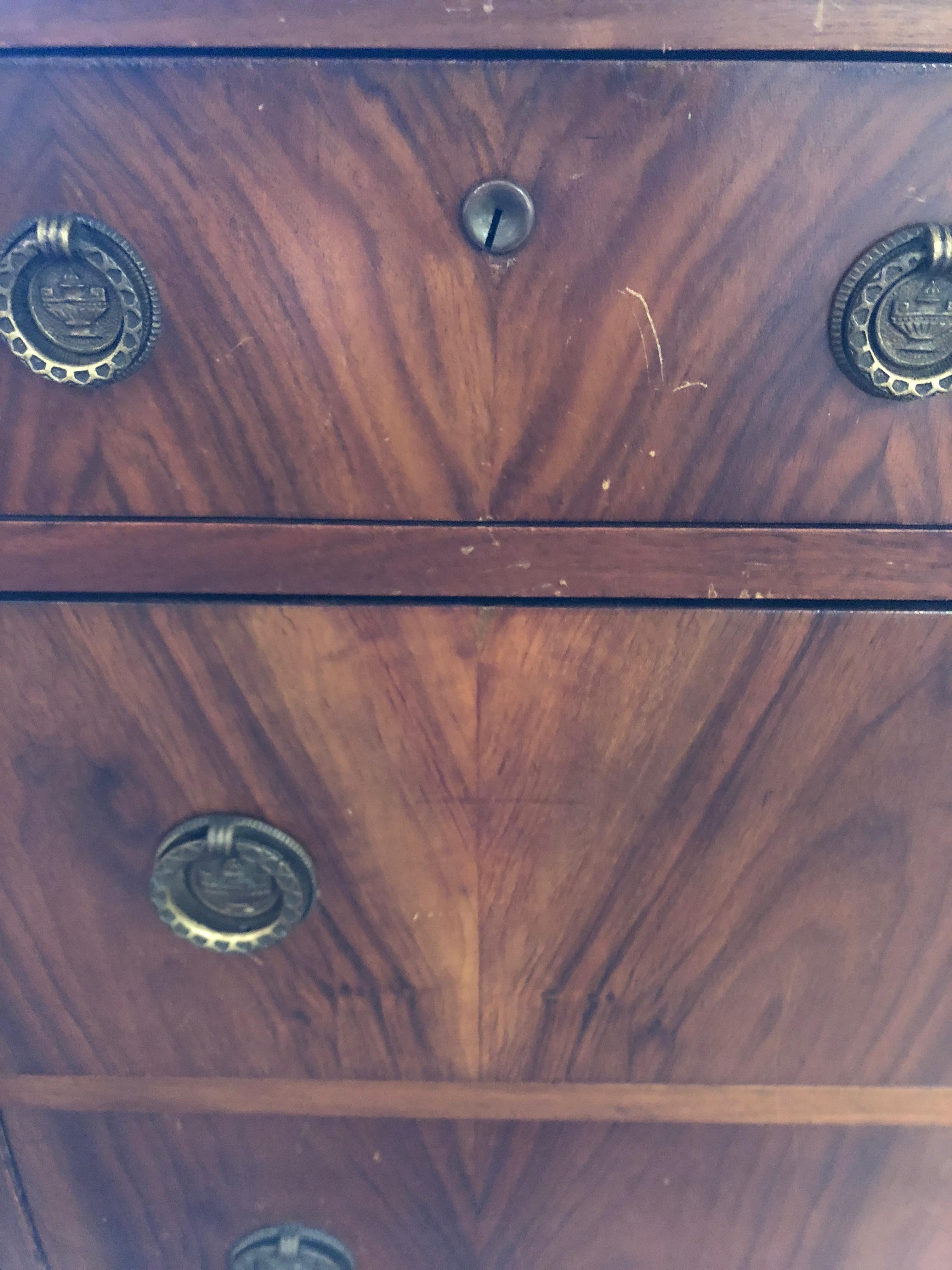 Beautiful Tall Mahogany Chest of Drawers with Dressing Mirror (Mahagoni)