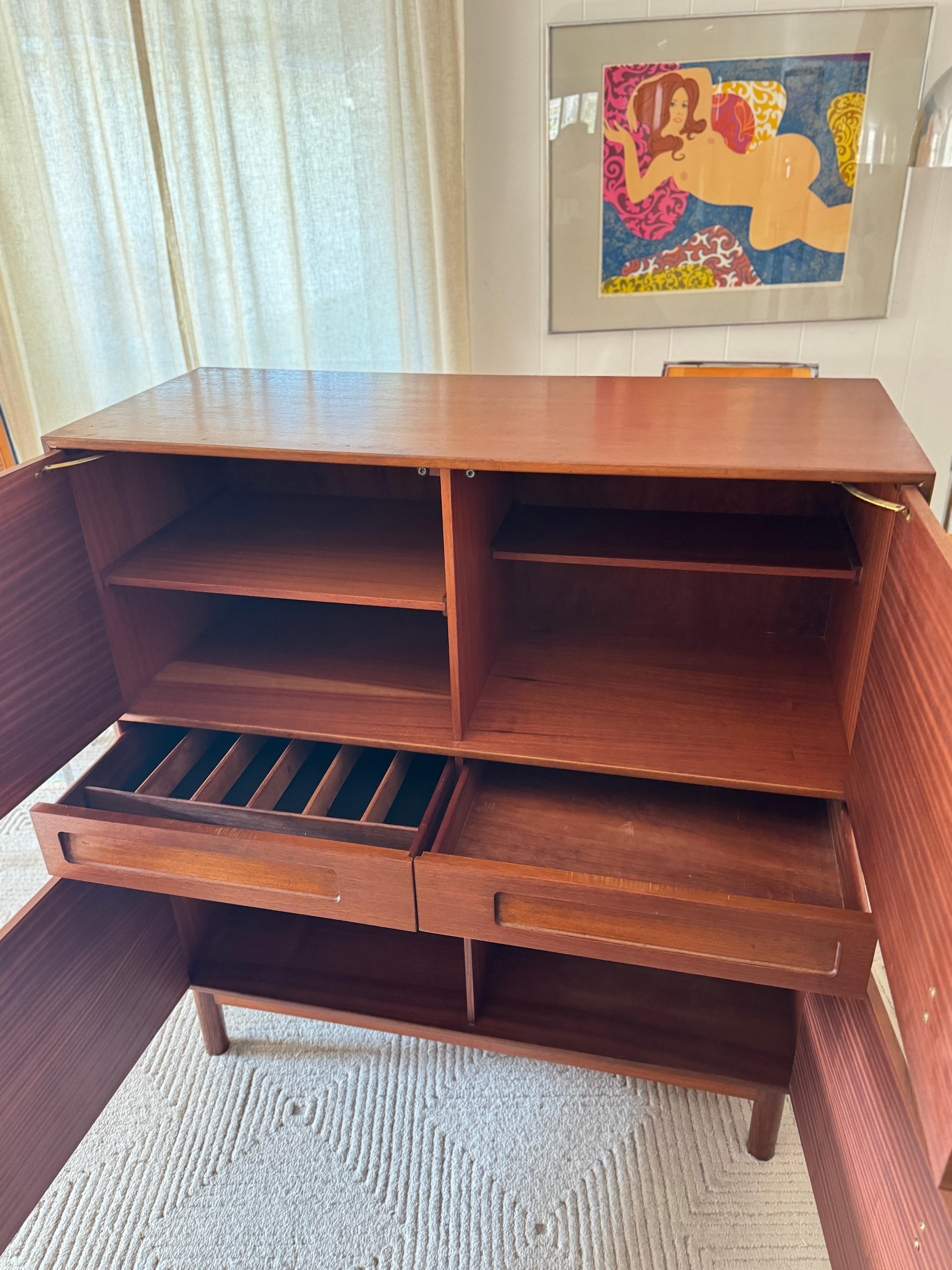 Beautiful tall sideboard designed by Tom Robertson for A.H. McIntosh in Scotland In Good Condition For Sale In Houston, TX