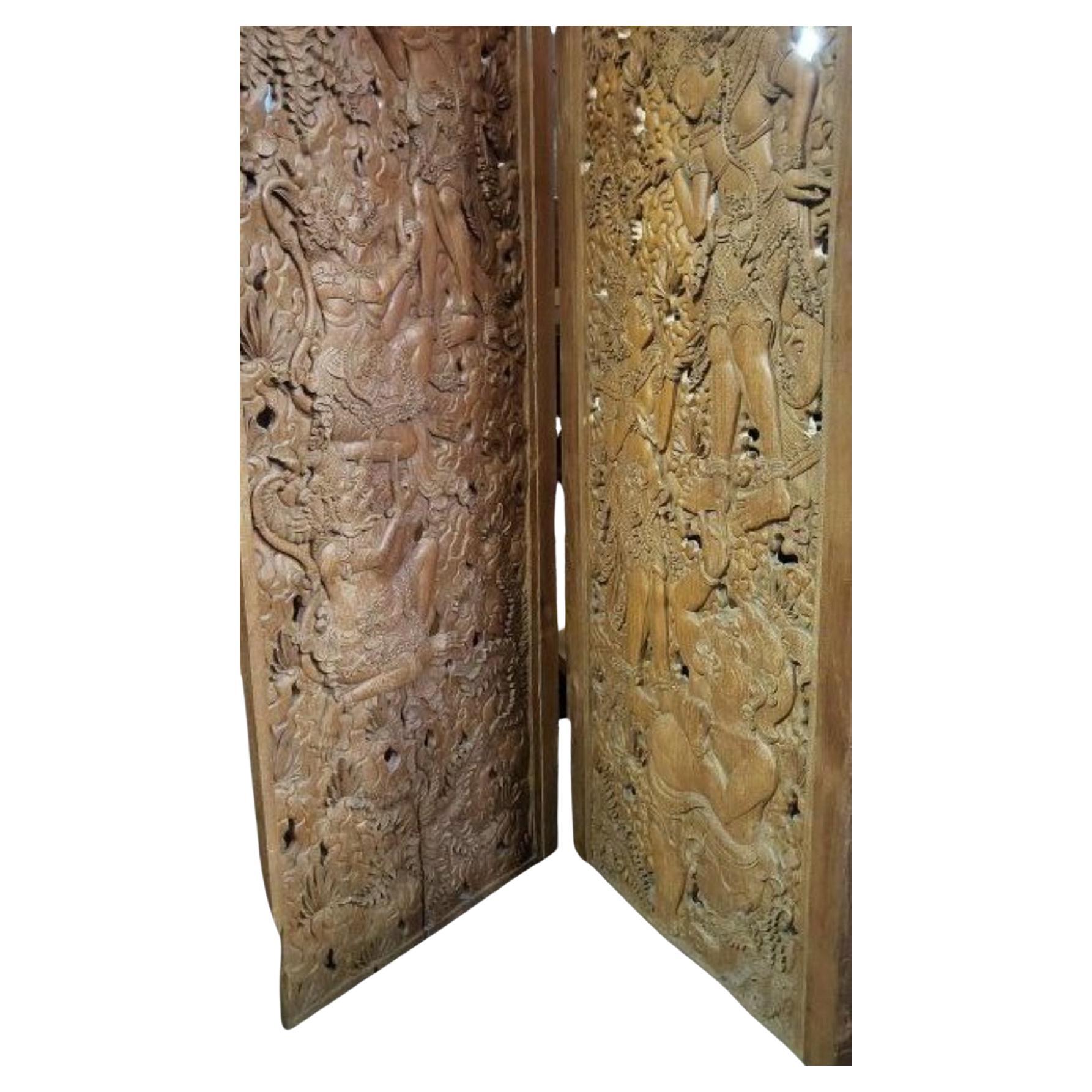 Beautiful Tall Thai Dividers with Heavy Wood Carving For Sale