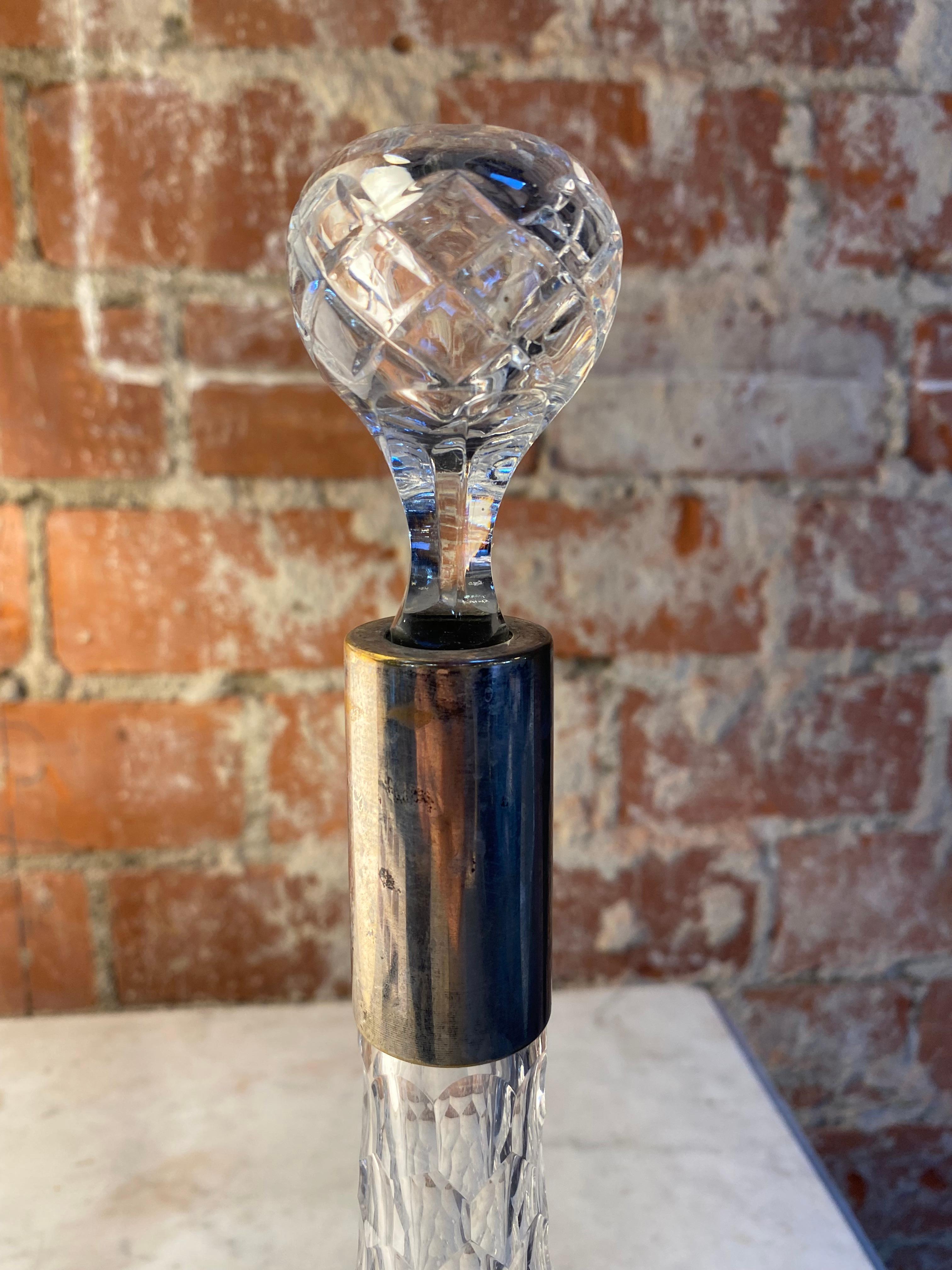 Schöner großer Vintage-Kristall-Dekanter/Flasche 1920er Jahre im Zustand „Gut“ im Angebot in Los Angeles, CA