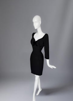 Beautiful Thierry Mugler Sculptural Black Dress FW1993 Velvet Details