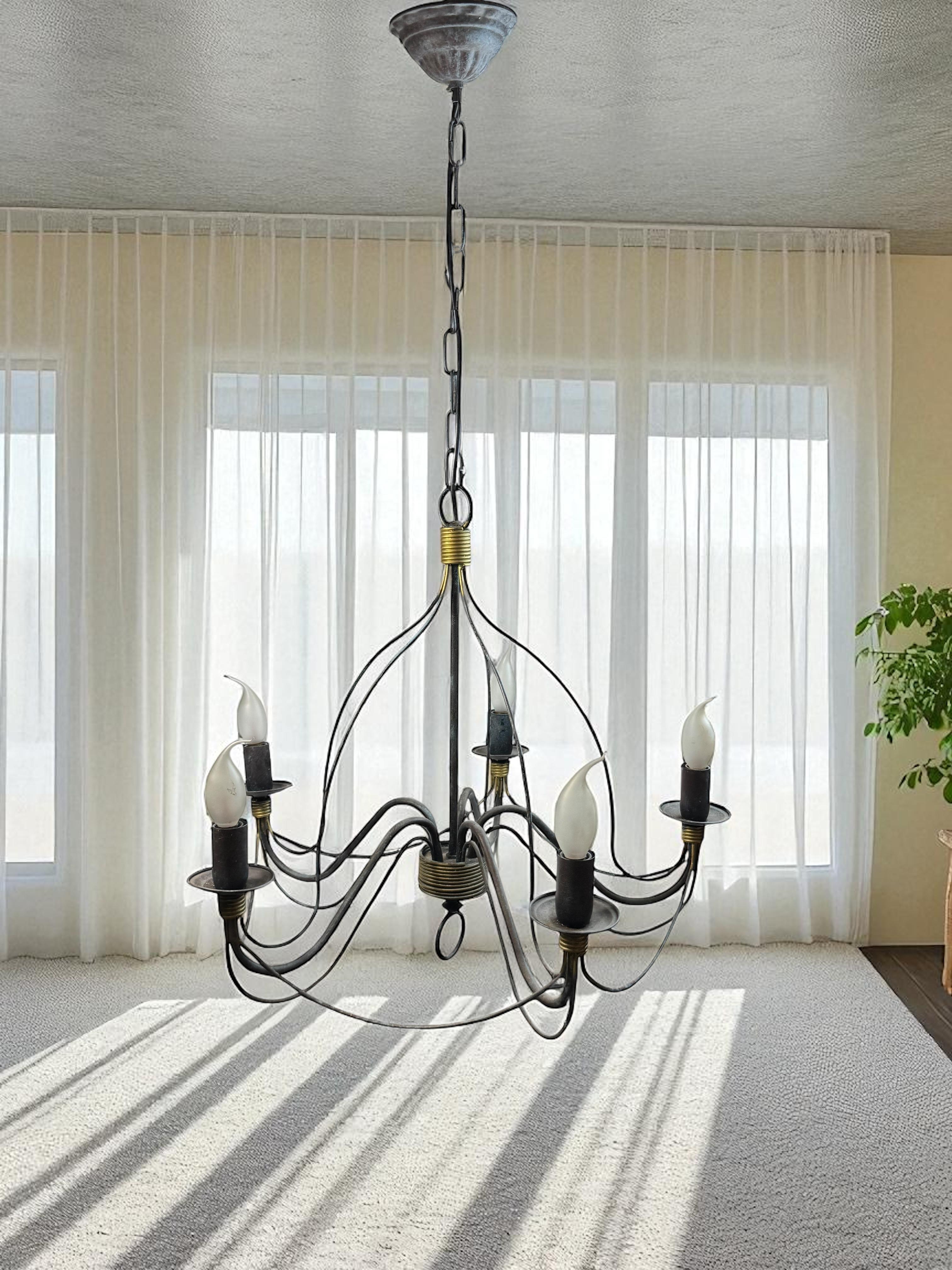 Beautiful Tole Classic Chandelier Weathered Verdigris and Gilded Metal Vintage For Sale 5
