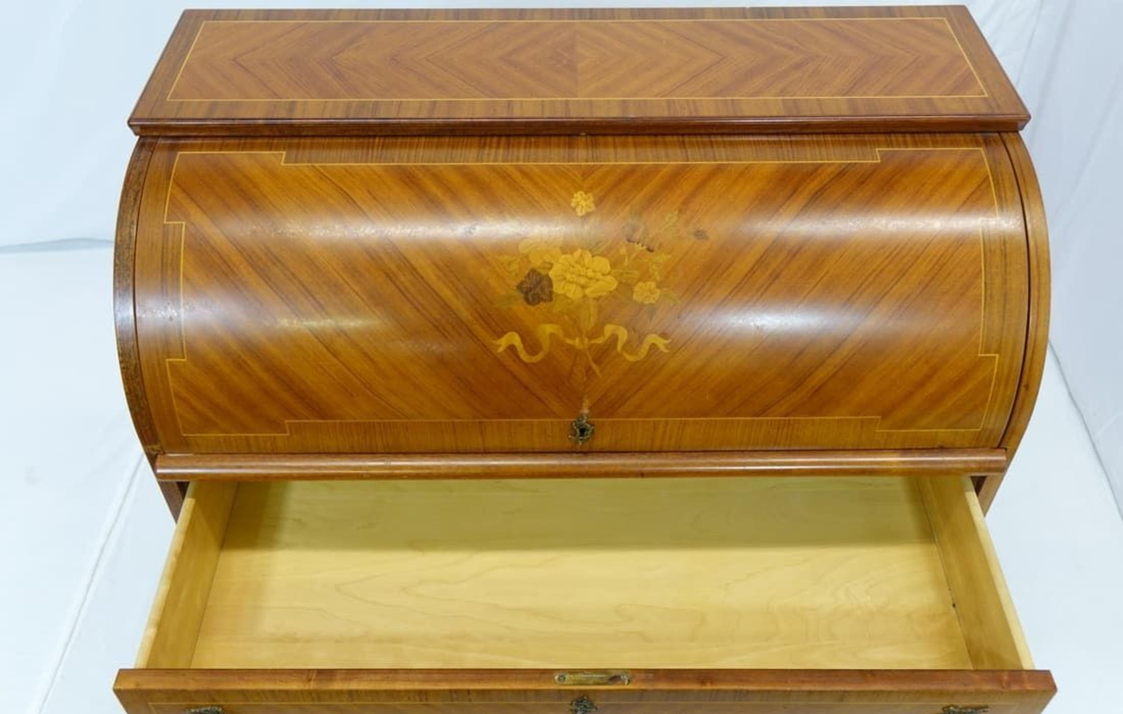 Beautiful Top Down Italian Wood Desk With Inlay For Sale 12
