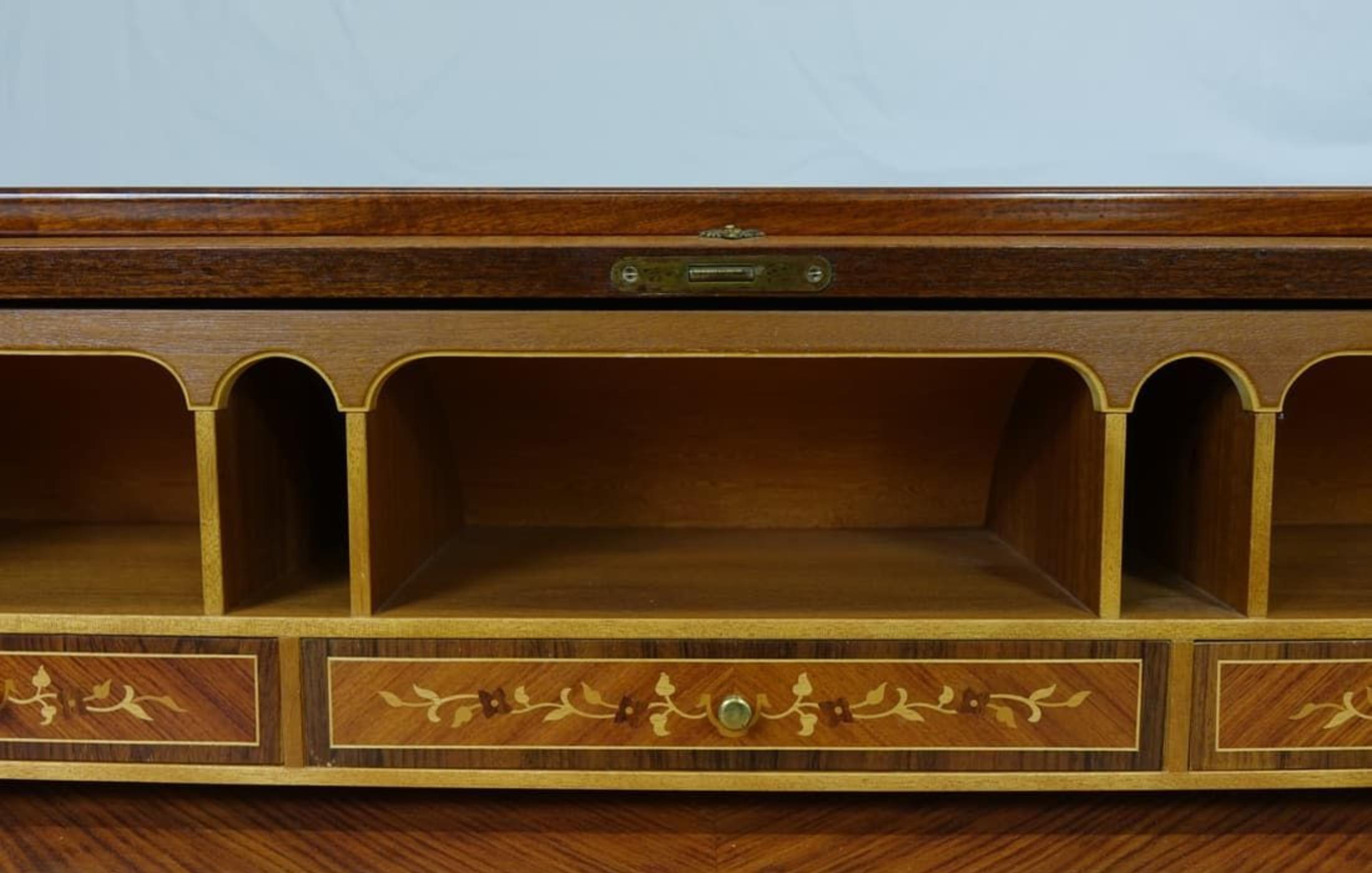 Beautiful Top Down Italian Wood Desk With Inlay For Sale 14