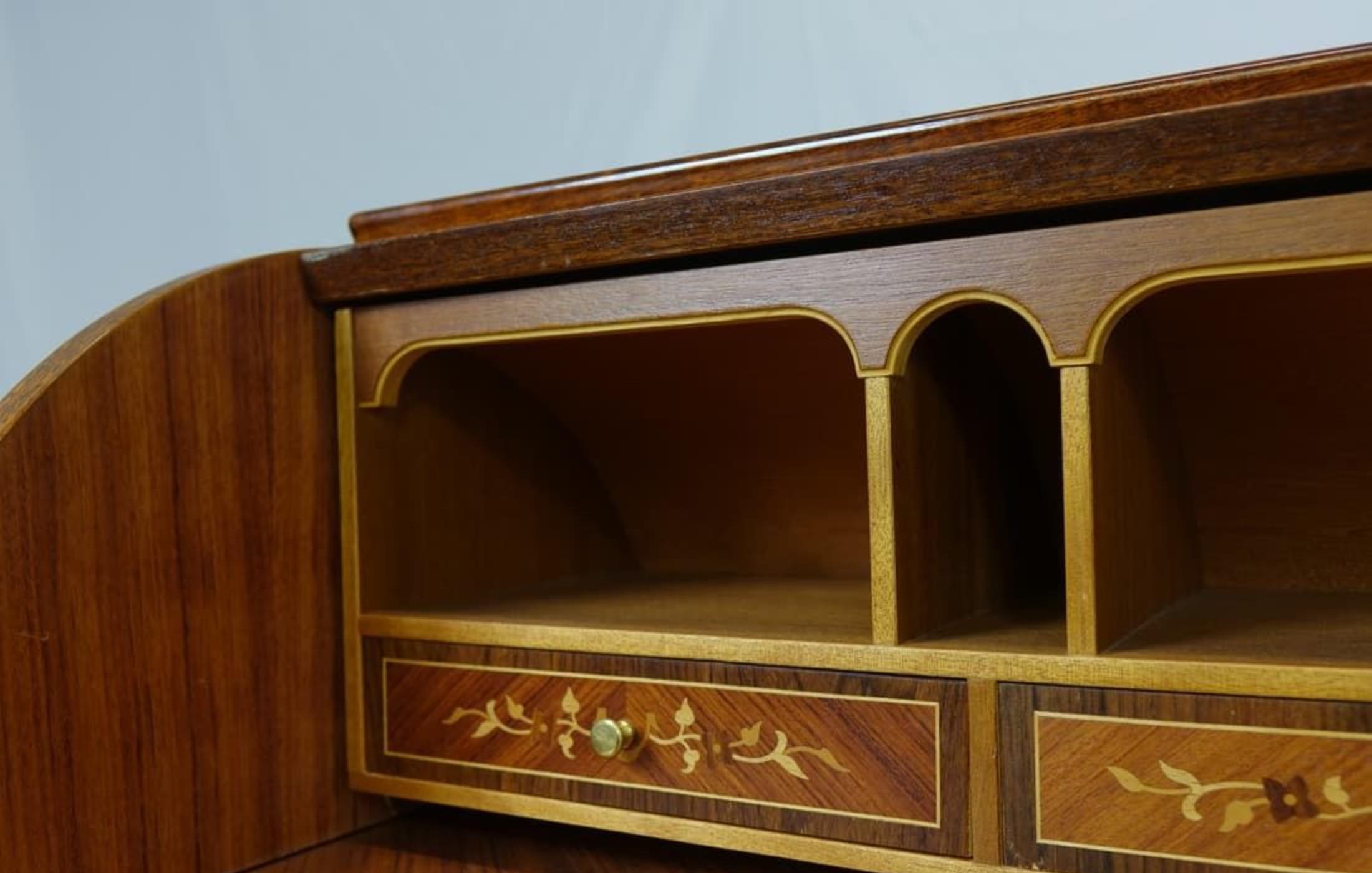 Beautiful Top Down Italian Wood Desk With Inlay For Sale 15