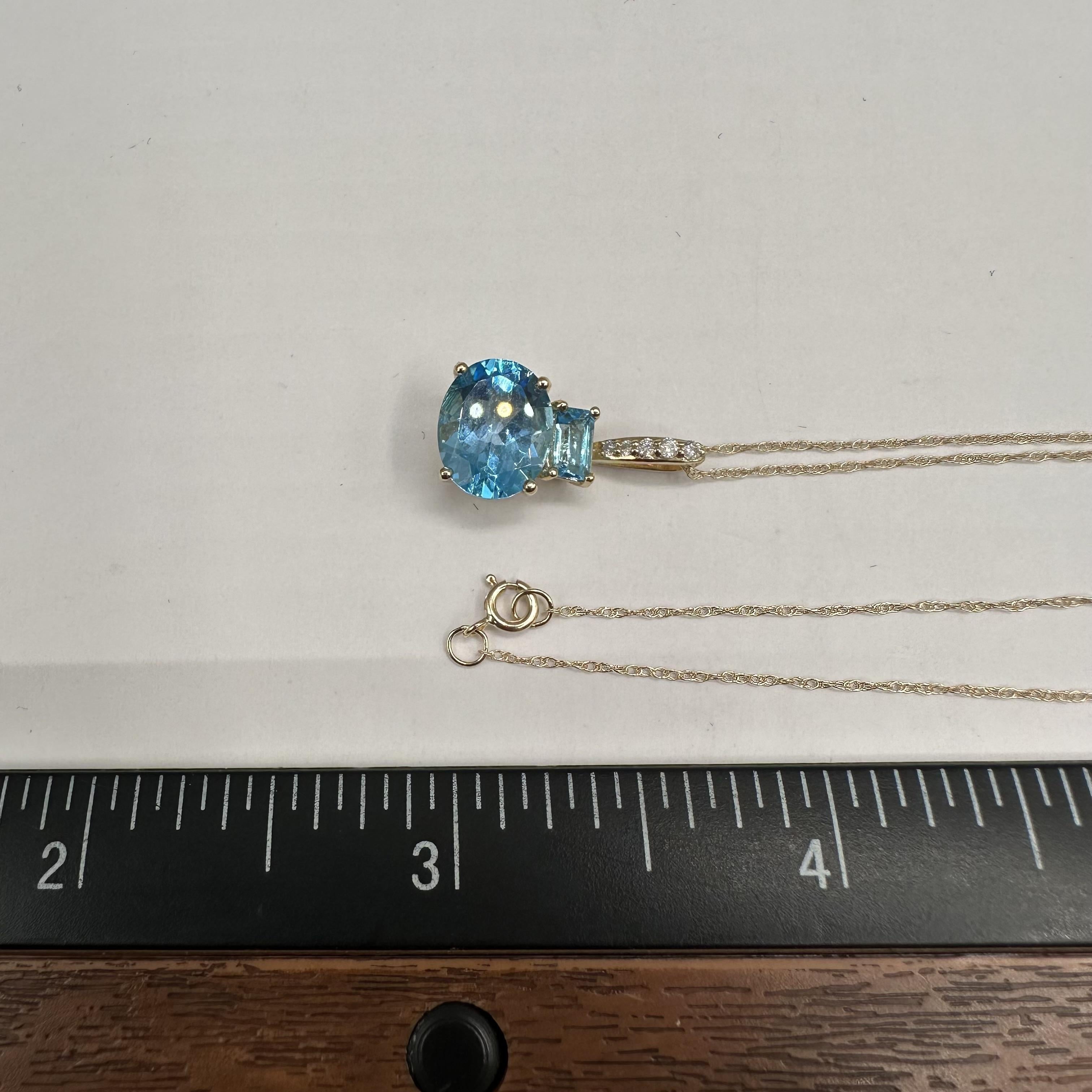 Women's Beautiful Topaz and Diamond Necklace in 10kt Yellow Gold – 18 Inches, New For Sale
