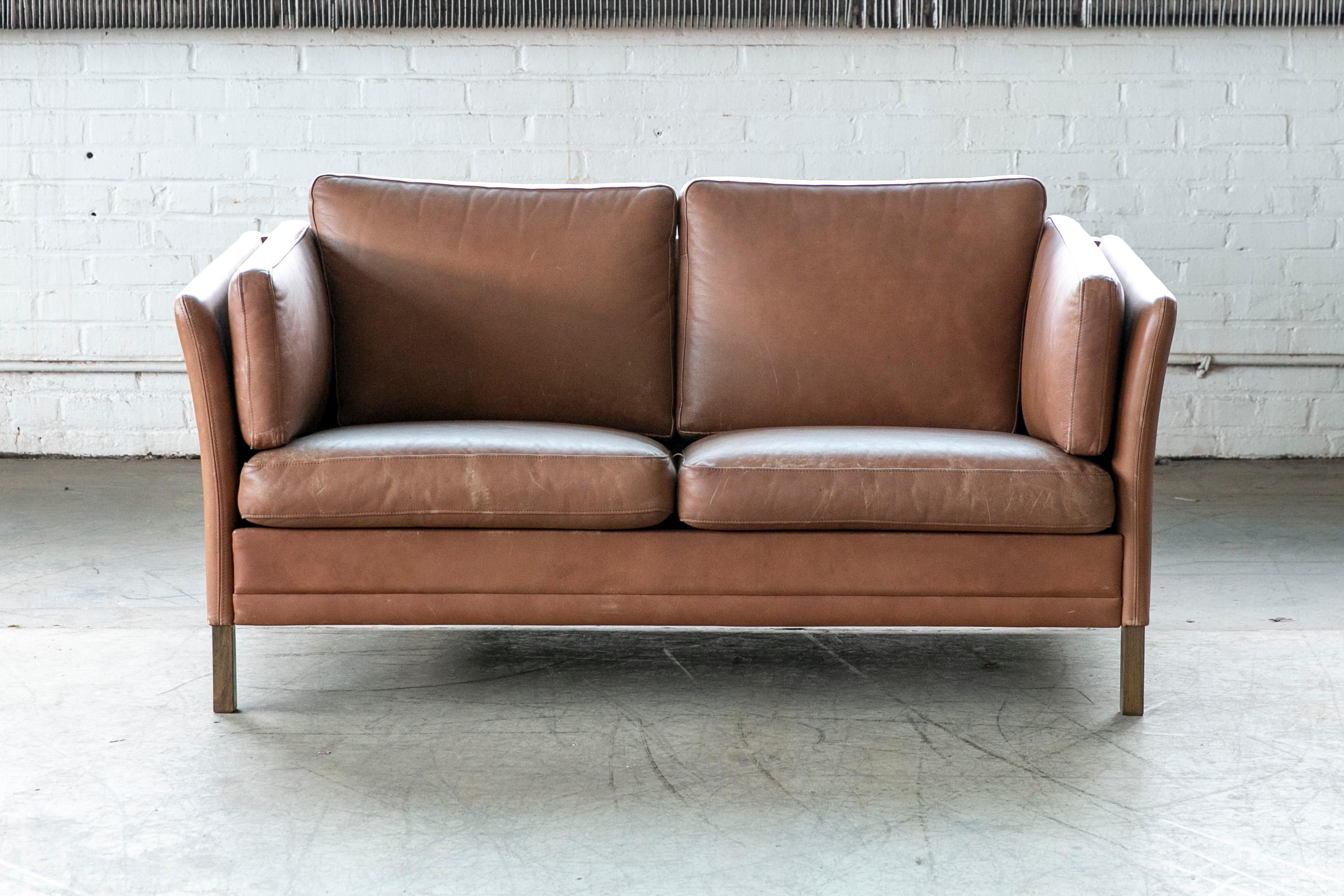 Mid-Century Modern Beautiful Two-Seat Cognac Colored Leather Sofa Model MH2225 by Mogens Hansen