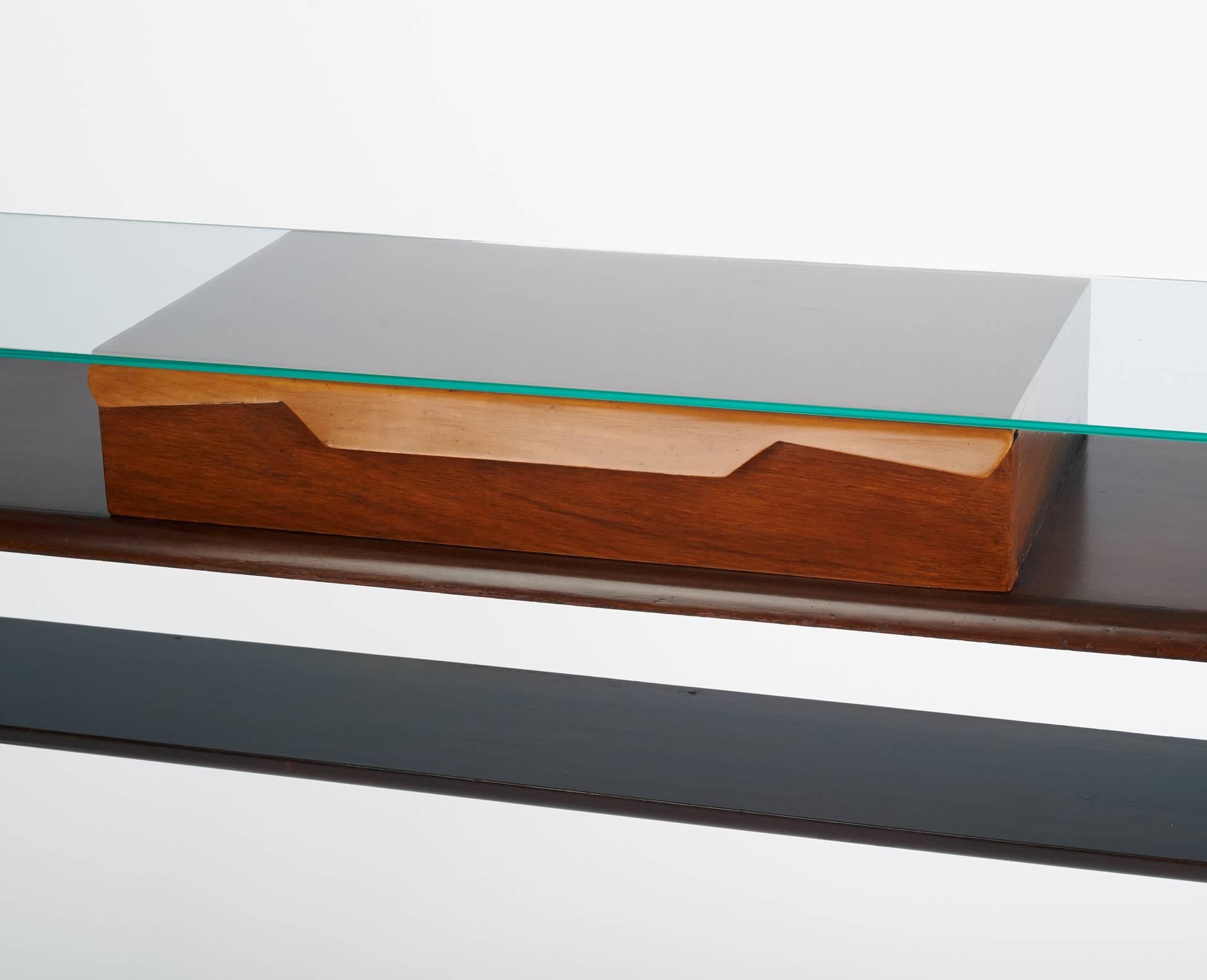 Ico Parisi Att., Biomorphic Three-Tone Rosewood and Glass Console, Italy 1950's In Excellent Condition In New York, NY