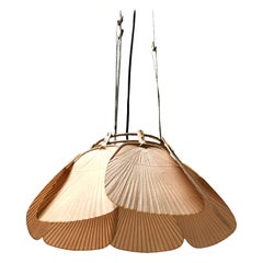 Preciosa lámpara de araña «Uchiwa» de Ingo Maurer, Alemania, década de los 70