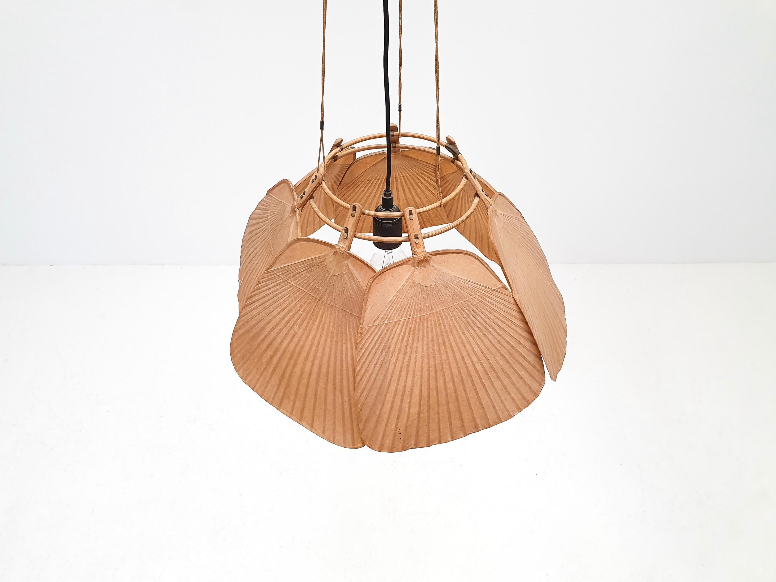 Beautiful Uchiwa ‘Ju Yon’ Chandelier by Ingo Maurer for M Design, Germany, 1970s In Excellent Condition In Echt, NL