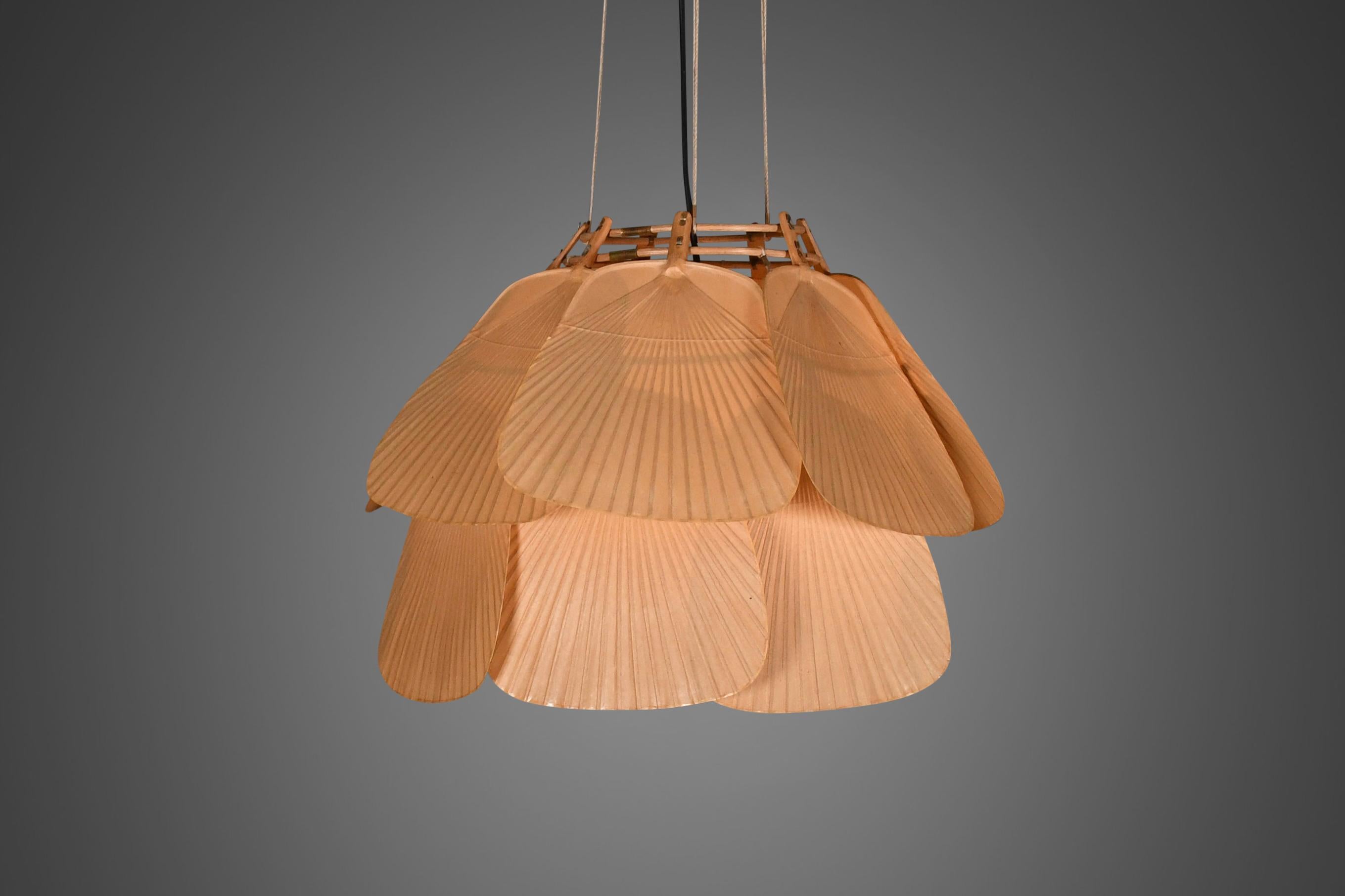 Giapponismo Bellissimo lampadario Uchiwa 'Ju Yon' di Ingo Maurer, Germania, anni '70 in vendita