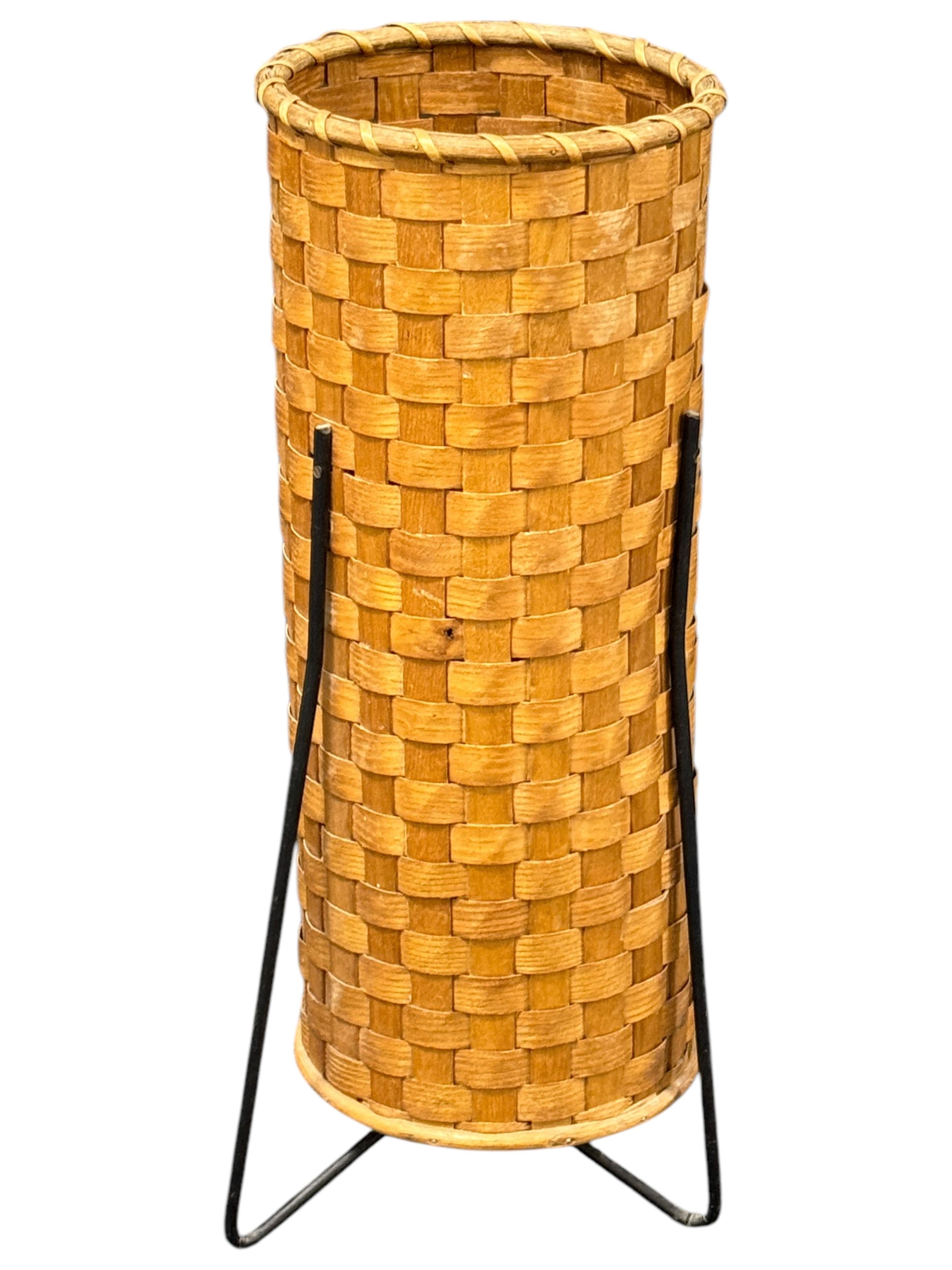 Beautiful Umbrella Stand Wickerwork and String, 1960s, Italy For Sale 4