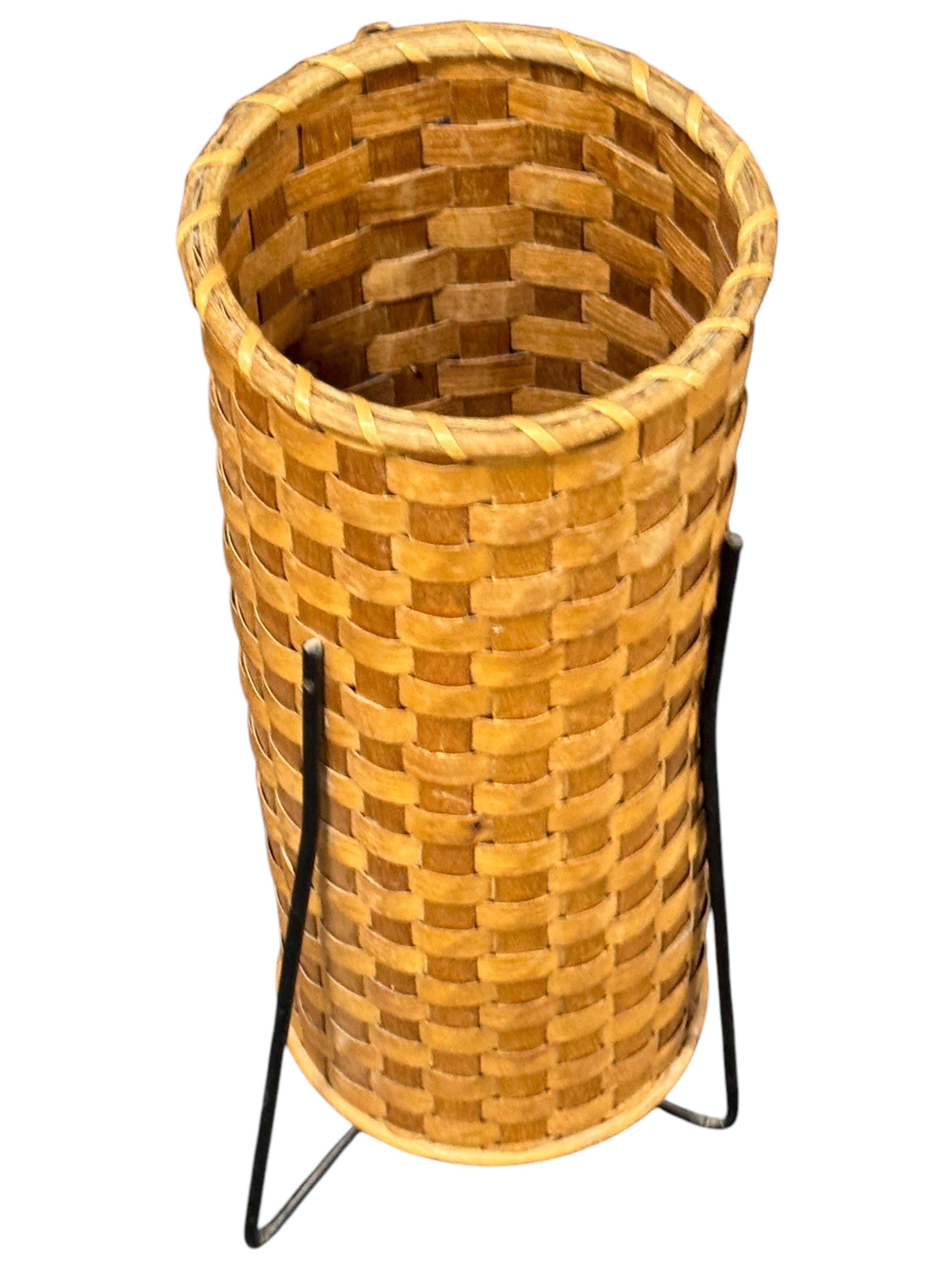Beautiful Umbrella Stand Wickerwork and String, 1960s, Italy For Sale 7