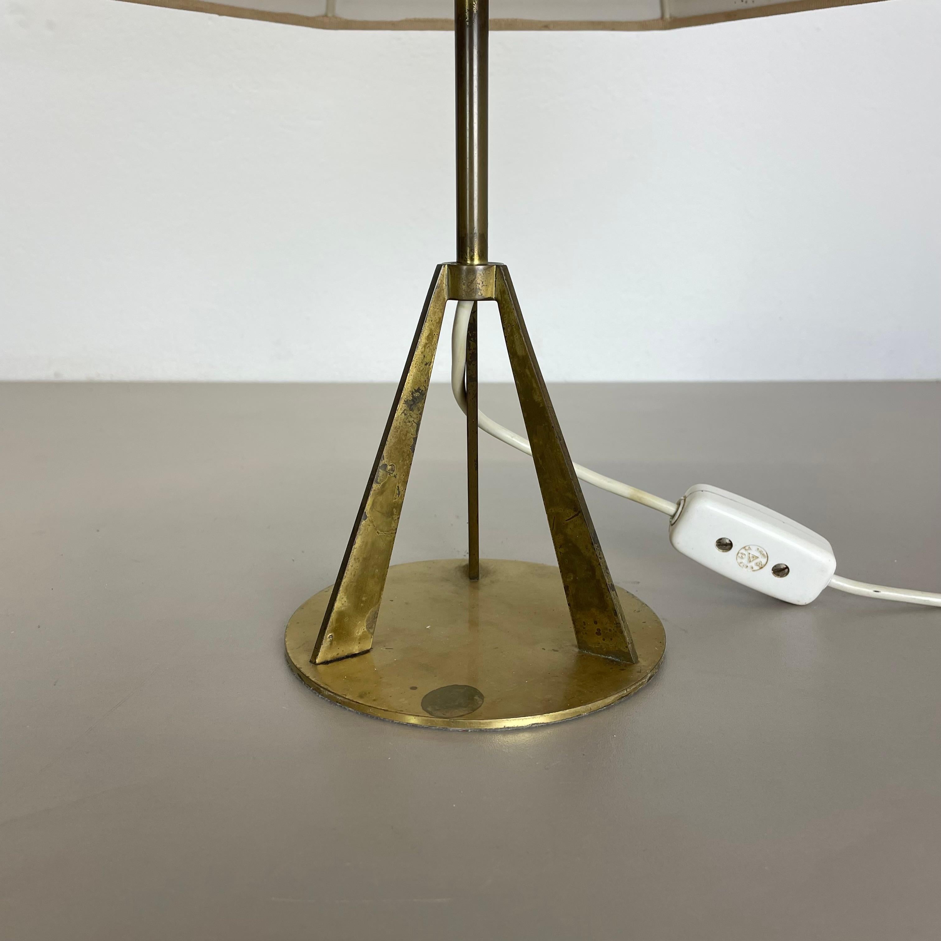 Brass  Beautiful unique TRIPOD kalmar style brass table light, Austria 1960s For Sale