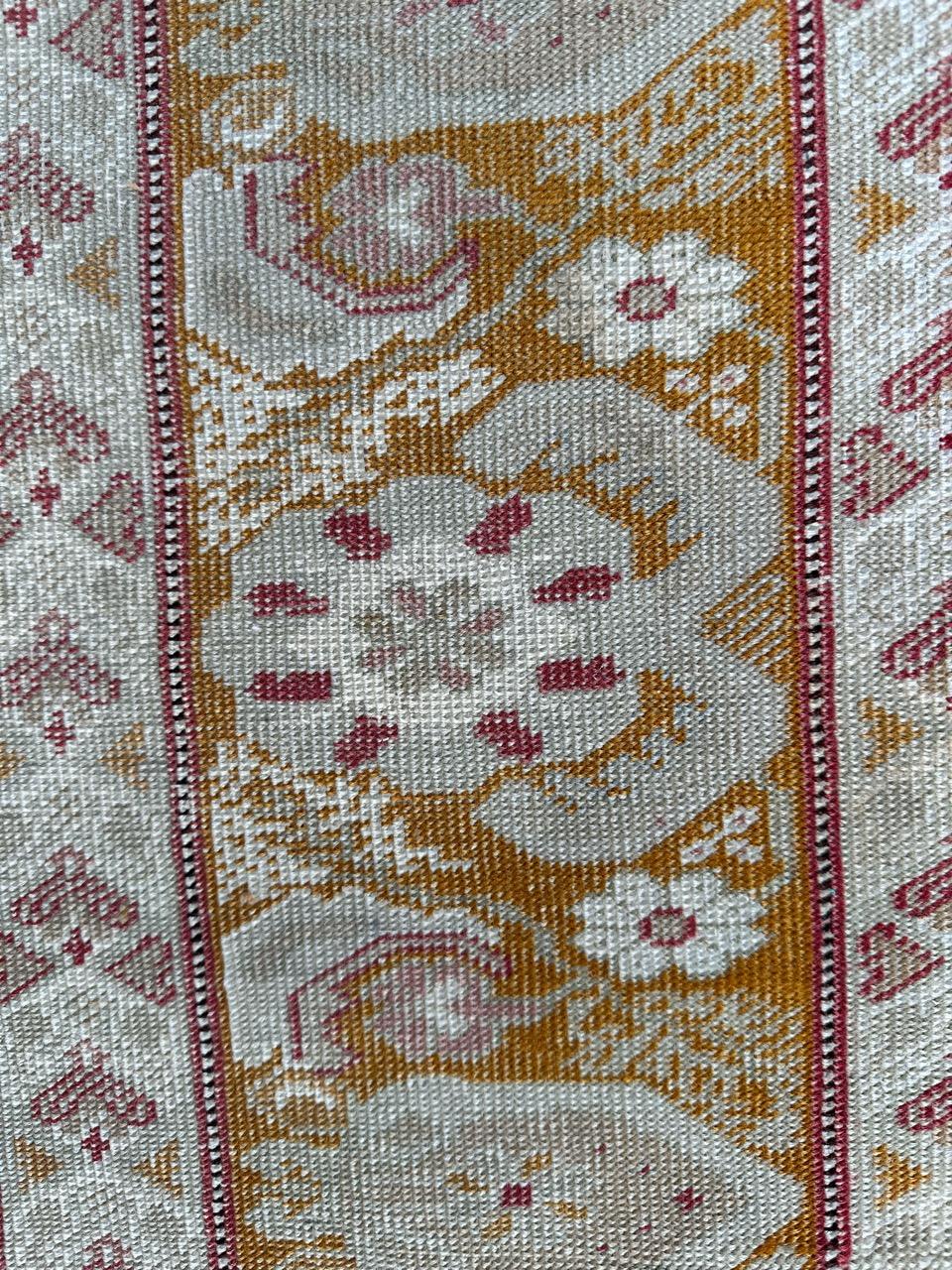 Schöner sehr feiner antiker türkischer Yordes-Teppich in Notlage im Angebot 6