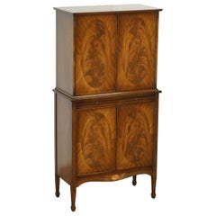 Beautiful Very Fine Sheratin Revival Flamed Hardwood  & Satinwood Drinks Cabinet