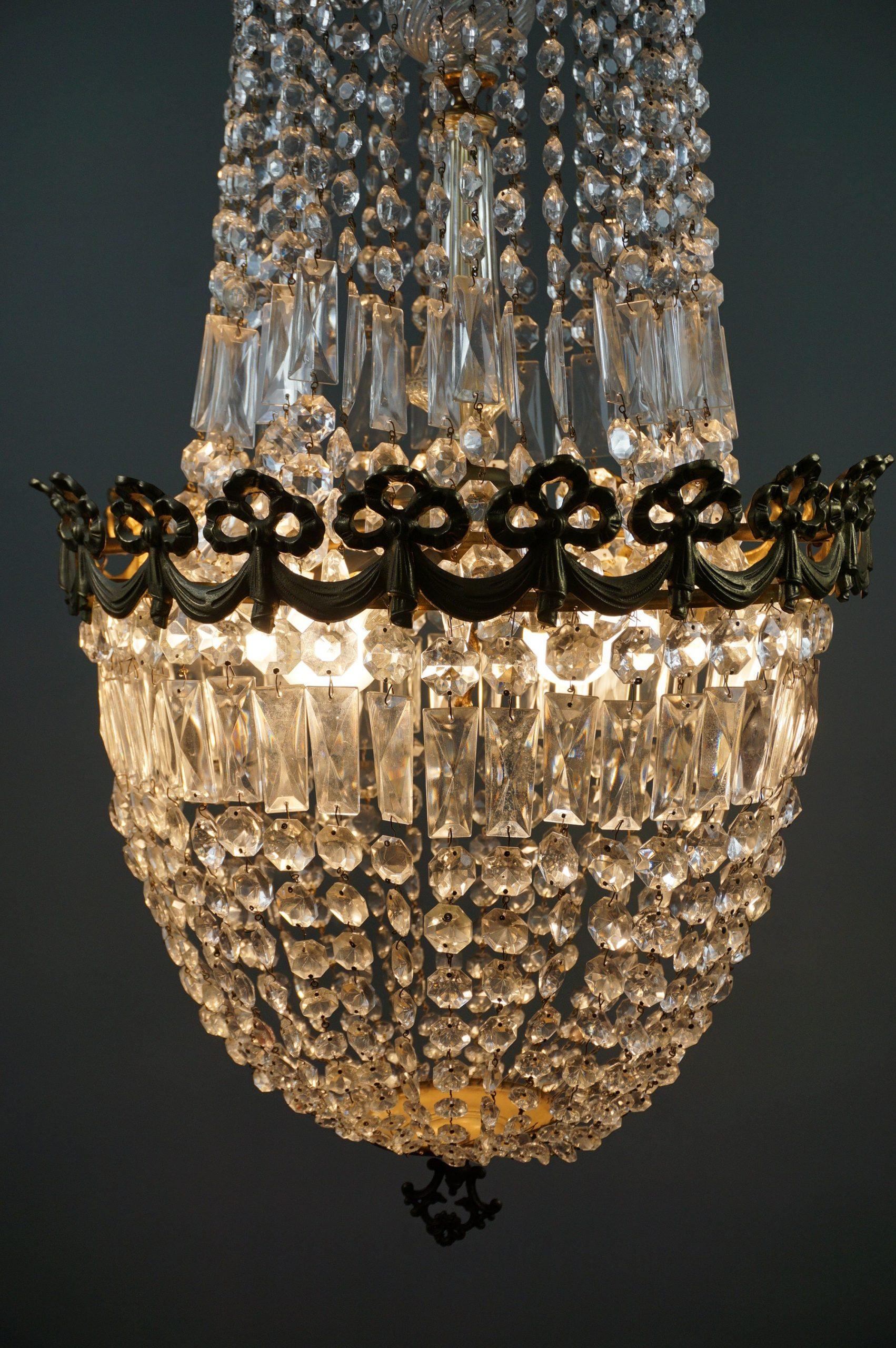 Beautiful very large antique pocket chandelier In Good Condition For Sale In Harderwijk, NL