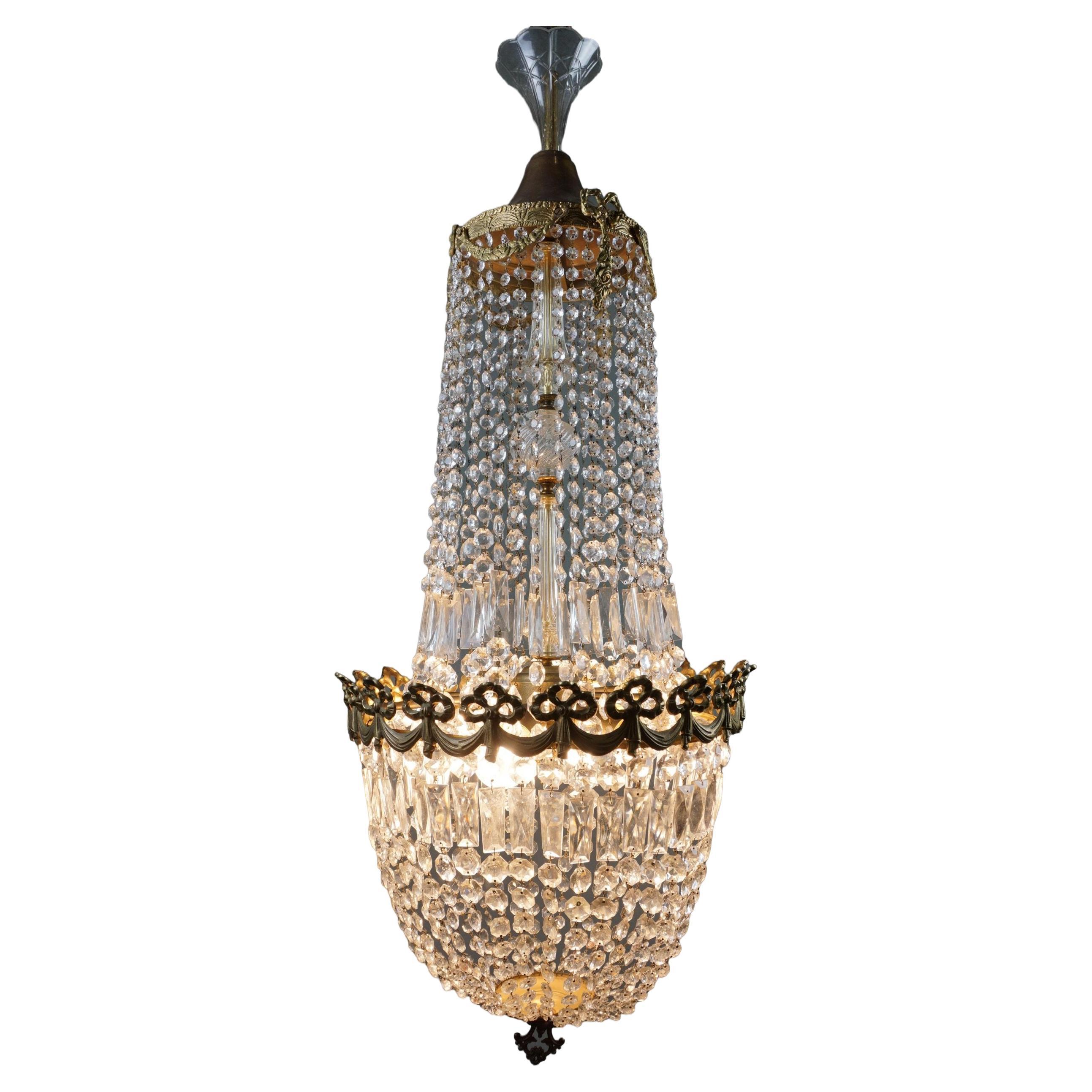 Beautiful very large antique pocket chandelier For Sale