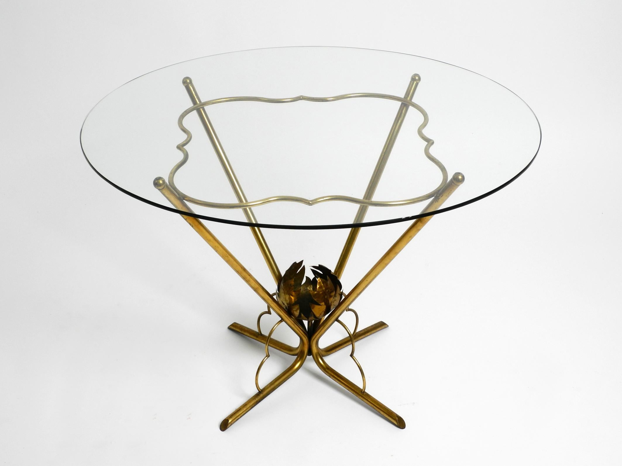 Mid-20th Century Beautiful very rare Italian mid-century round glass brass floral side table For Sale