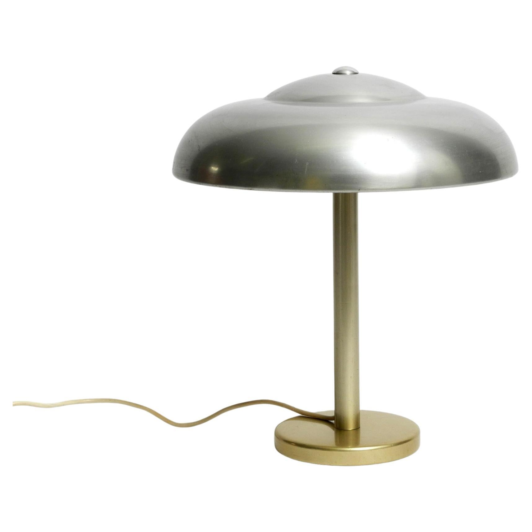 Belle, très rare, grande lampe de table WMF Ikora des années 1930. Fabriqué en Allemagne