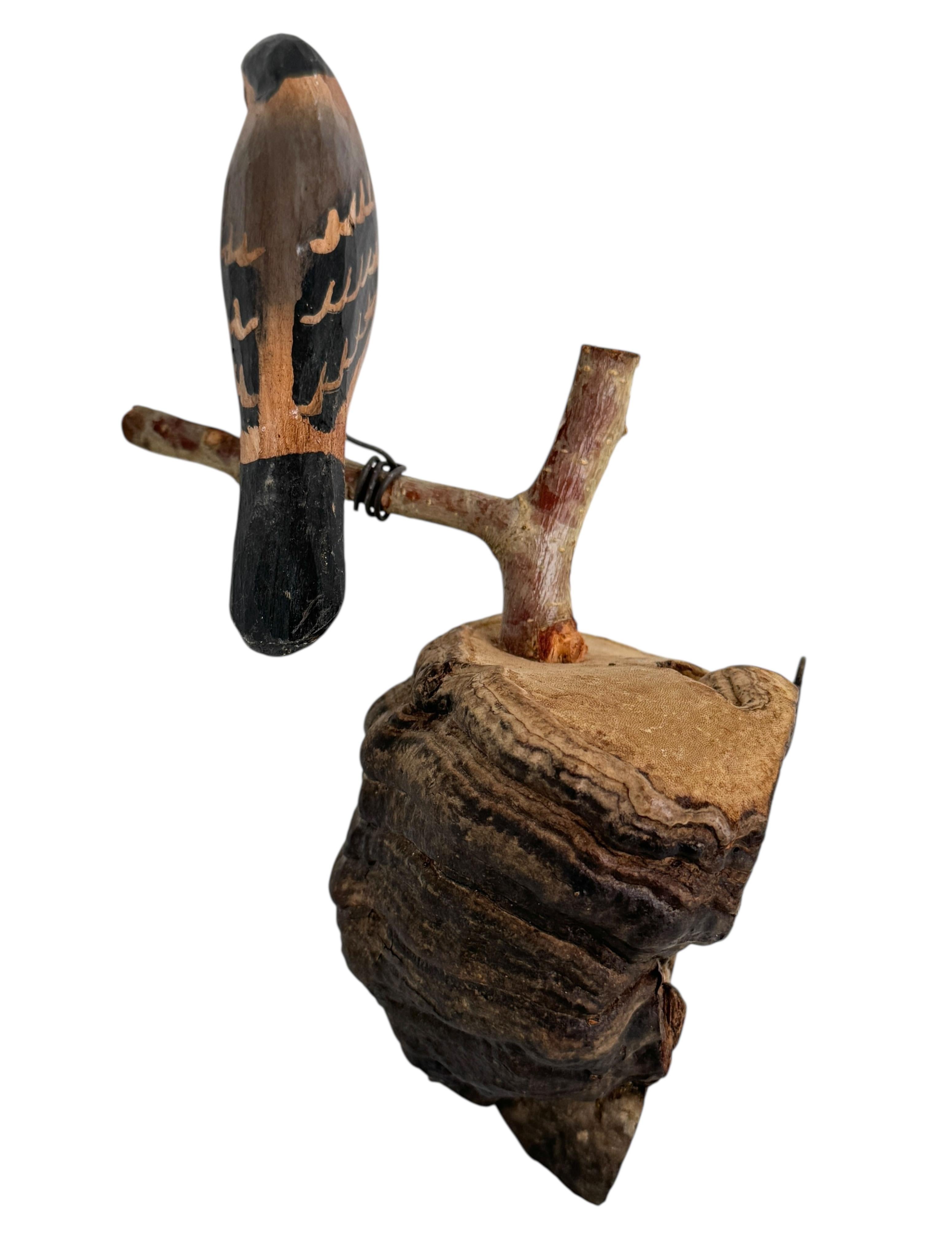 20ième siècle Magnifique oiseau en bois sculpté de Viechtauer Folk Art Black Forest Antique Autriche 1900 en vente