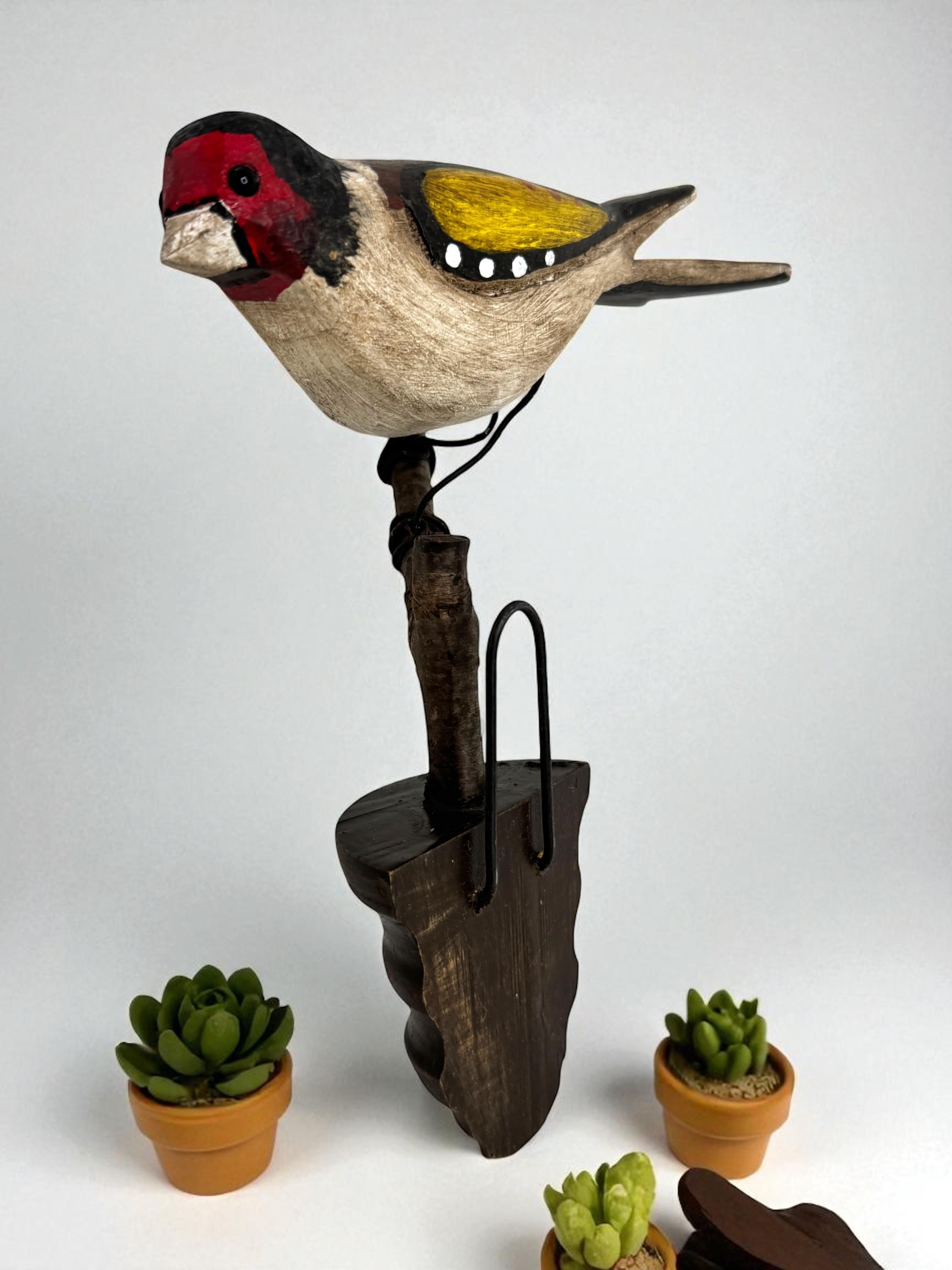 Bellissimo uccello in legno intagliato a mano Vichtauer, Black Forest Folk Art, Austria, anni '1910 in vendita 2