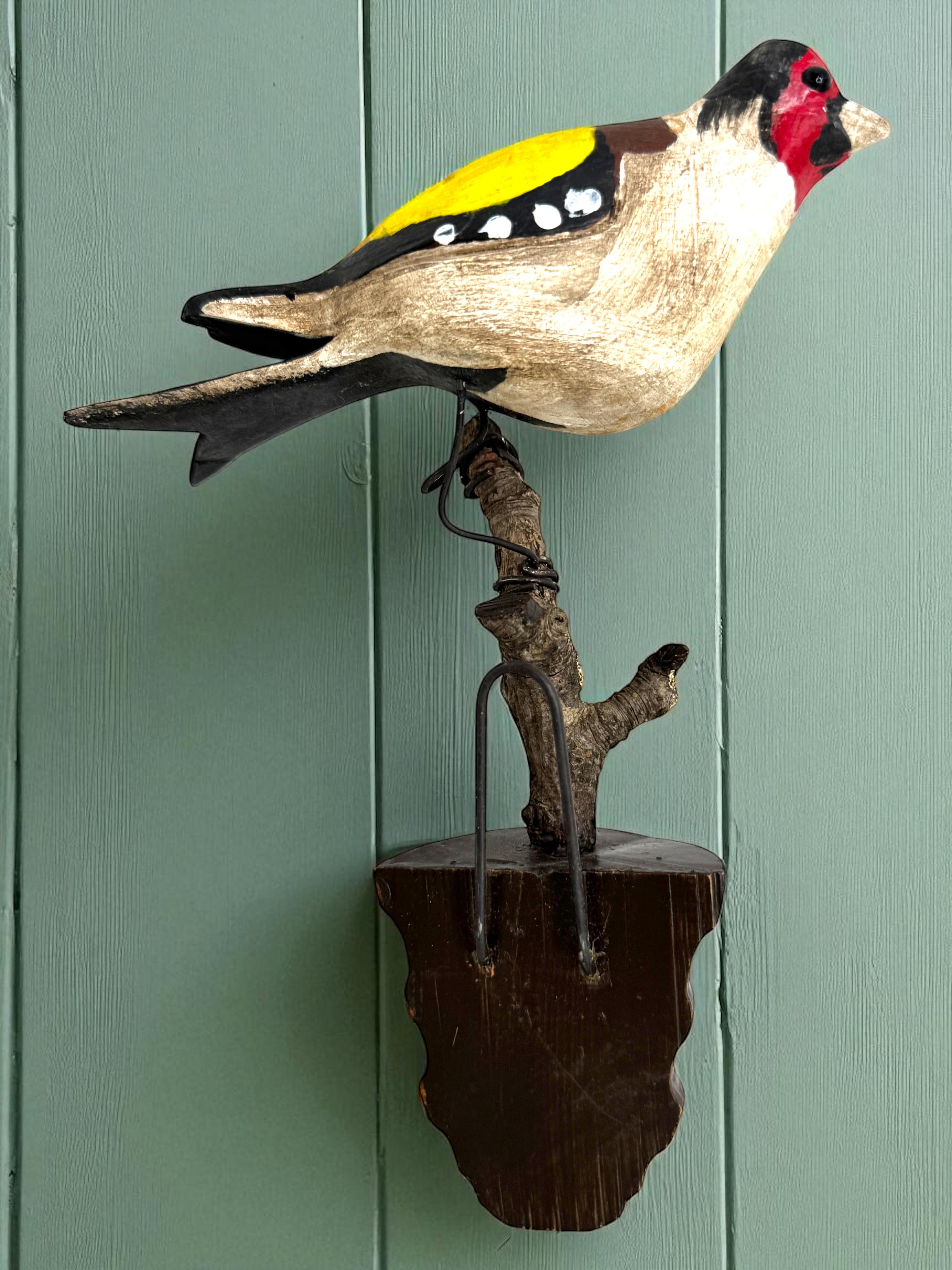 Bellissimo uccello in legno intagliato a mano Vichtauer, Black Forest Folk Art, Austria, anni '1910 in vendita 4