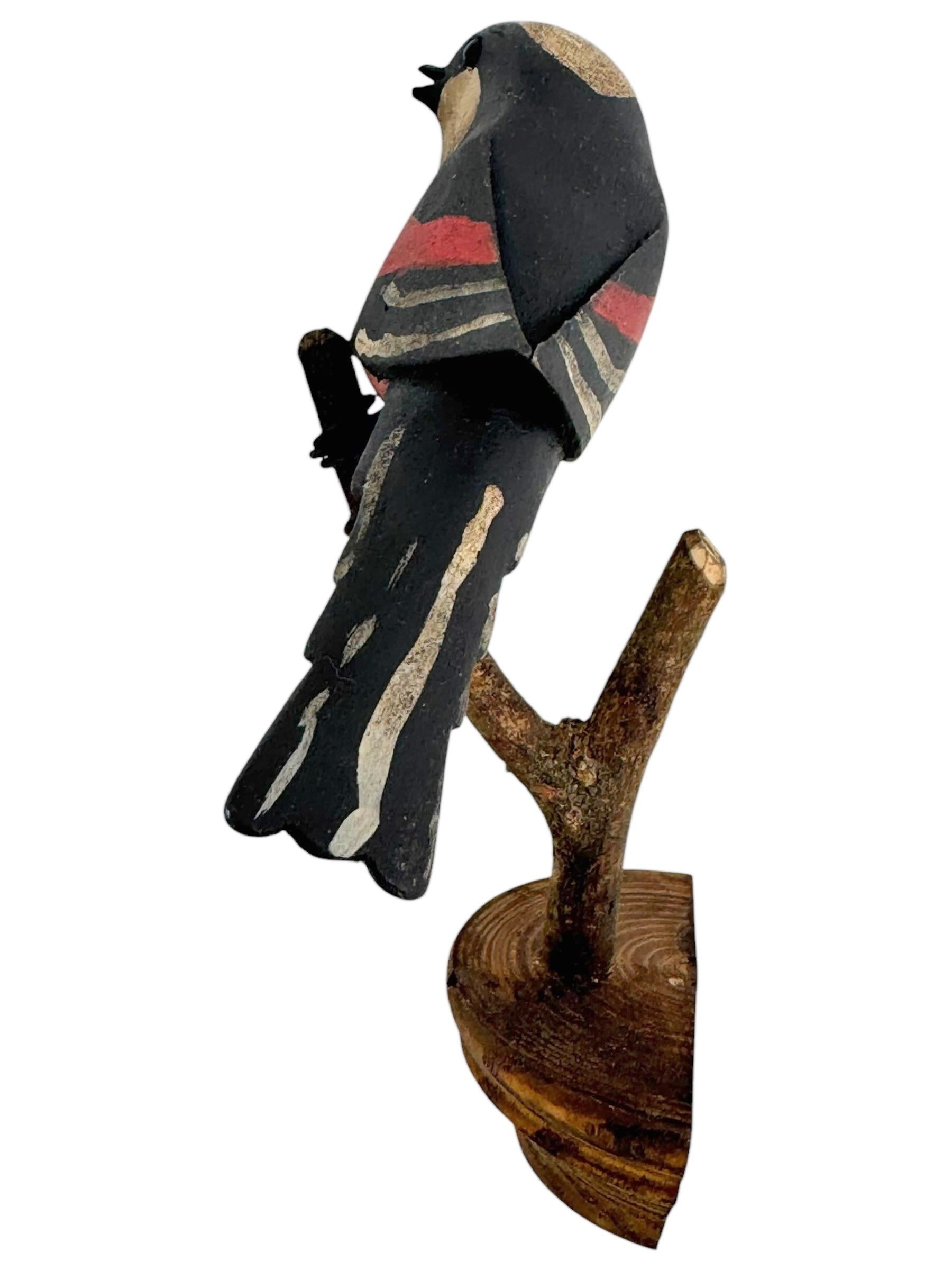 Precioso pájaro de madera tallada a mano de Vichtauer, arte popular de la Selva Negra, Austria, años 1910 8