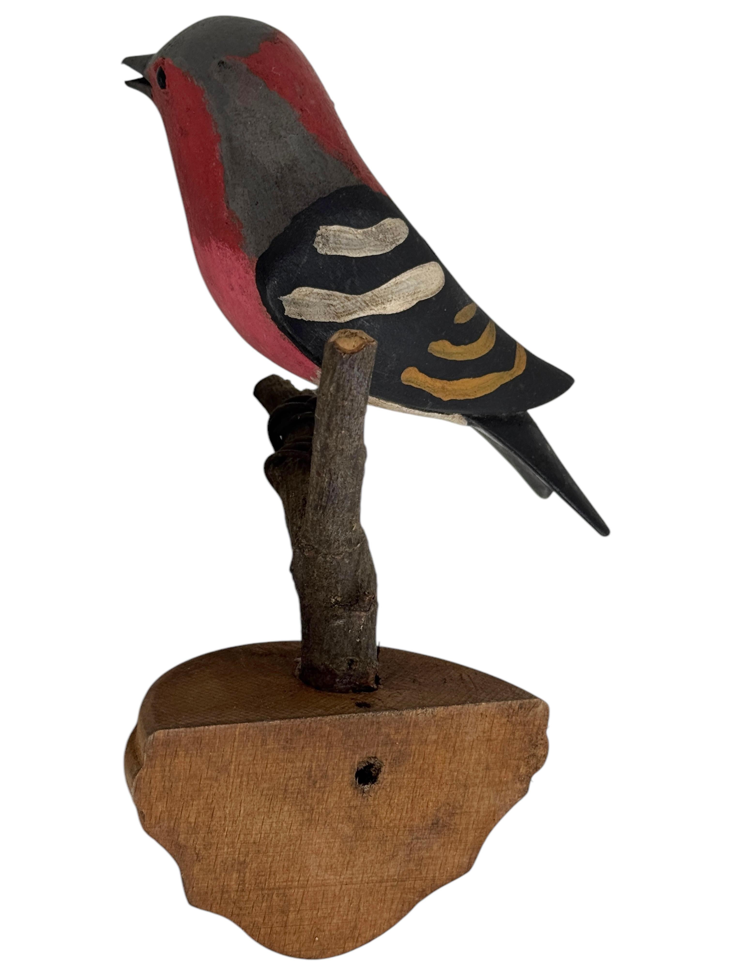 Schöner Vichtauer handgeschnitzter Holzvogel, Schwarzwälder Volkskunst, Österreich, 1910er Jahre im Zustand „Gut“ im Angebot in Nuernberg, DE
