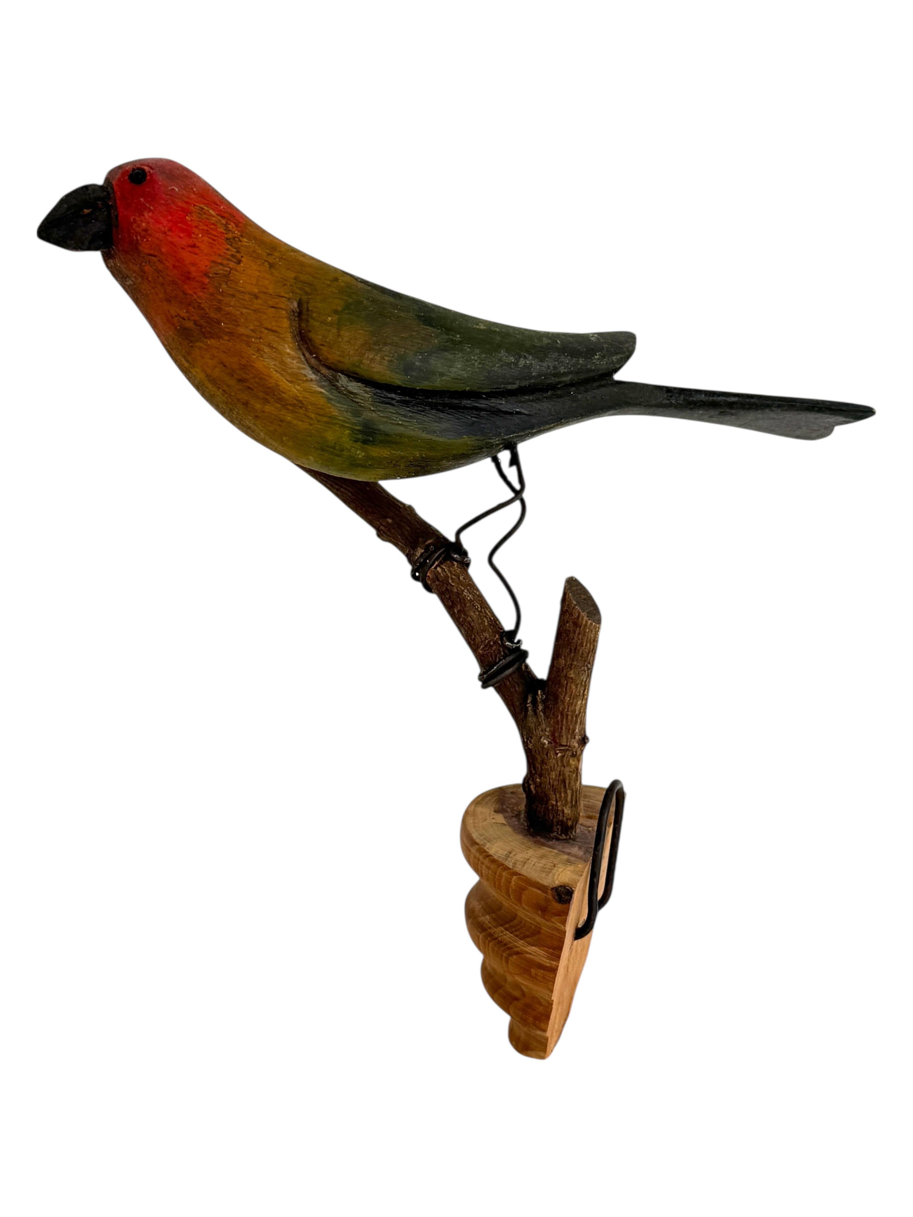 Inizio XX secolo Bellissimo uccello in legno intagliato a mano Vichtauer, Black Forest Folk Art, Austria, anni '1910 in vendita