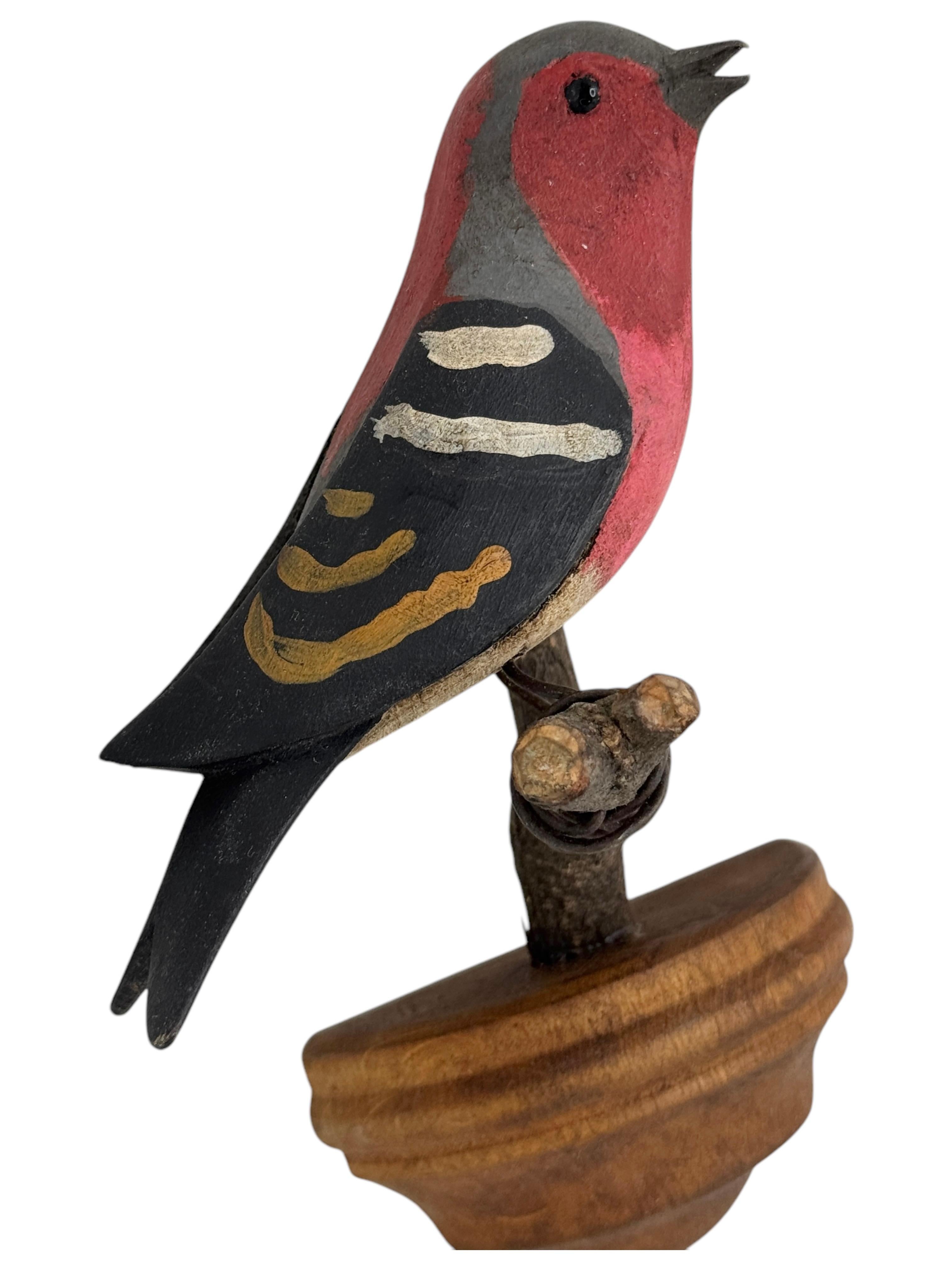 Schöner Vichtauer handgeschnitzter Holzvogel, Schwarzwälder Volkskunst, Österreich, 1910er Jahre im Angebot 1