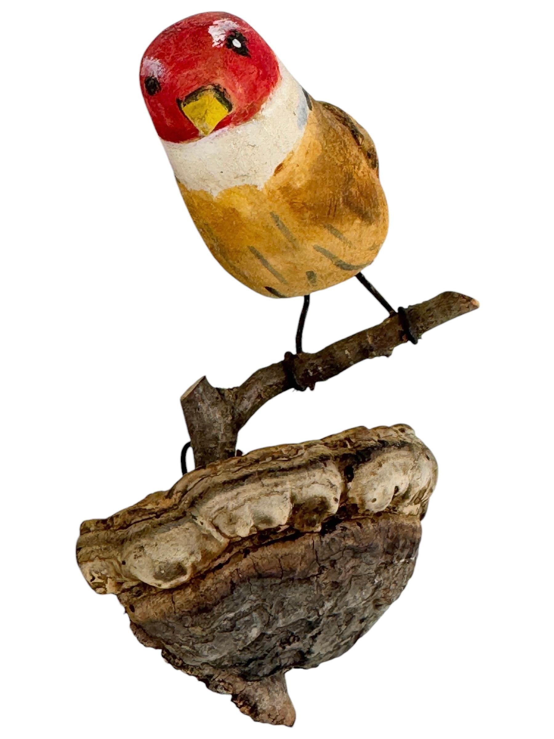 Bellissimo uccello in legno intagliato a mano Vichtauer, Black Forest Folk Art, Austria, anni '1920 in vendita 2