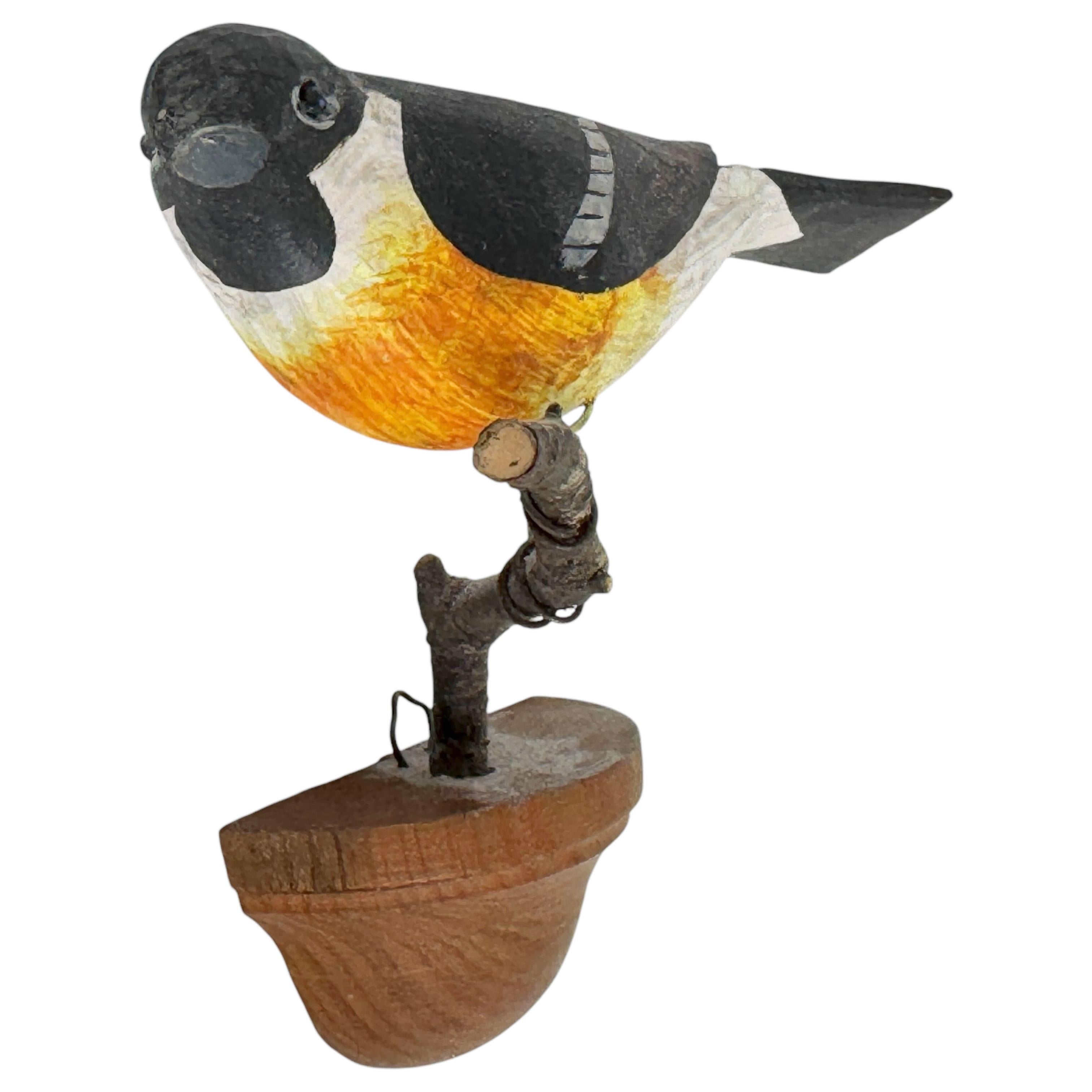 Schöner Vichtauer handgeschnitzter Holzvogel, Schwarzwälder Volkskunst, Österreich, 1920er Jahre im Angebot 1