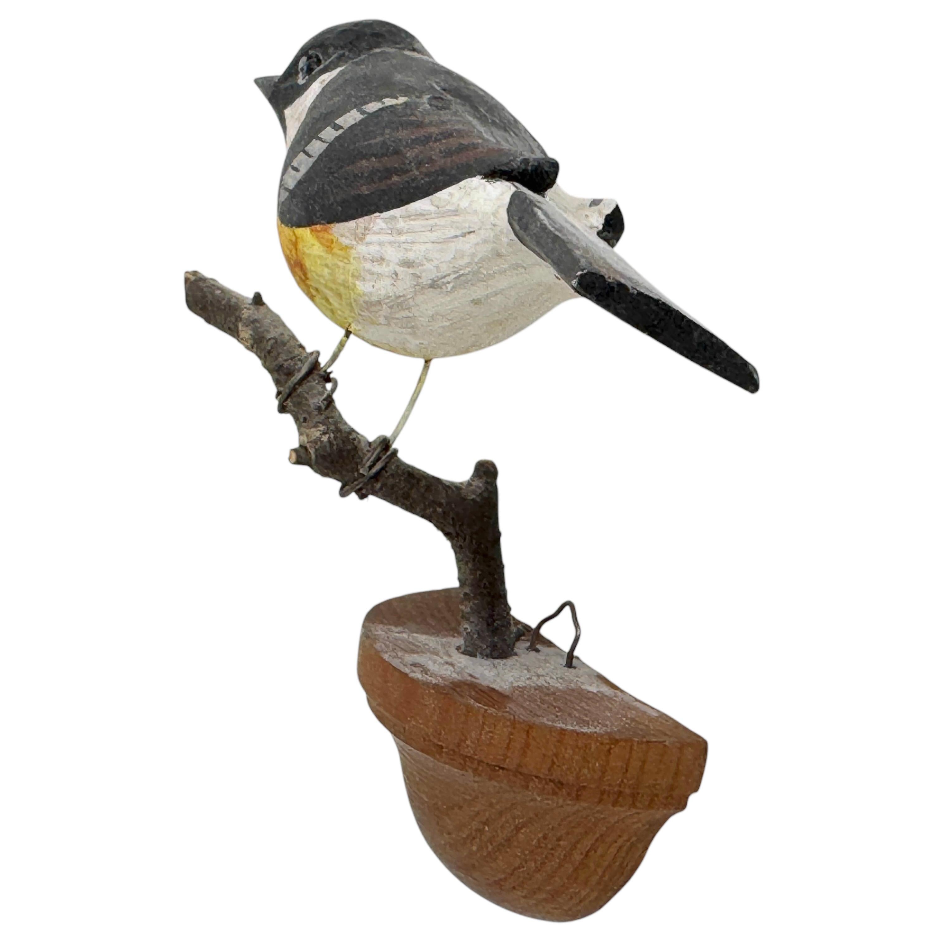 Schöner Vichtauer handgeschnitzter Holzvogel, Schwarzwälder Volkskunst, Österreich, 1920er Jahre im Angebot 2