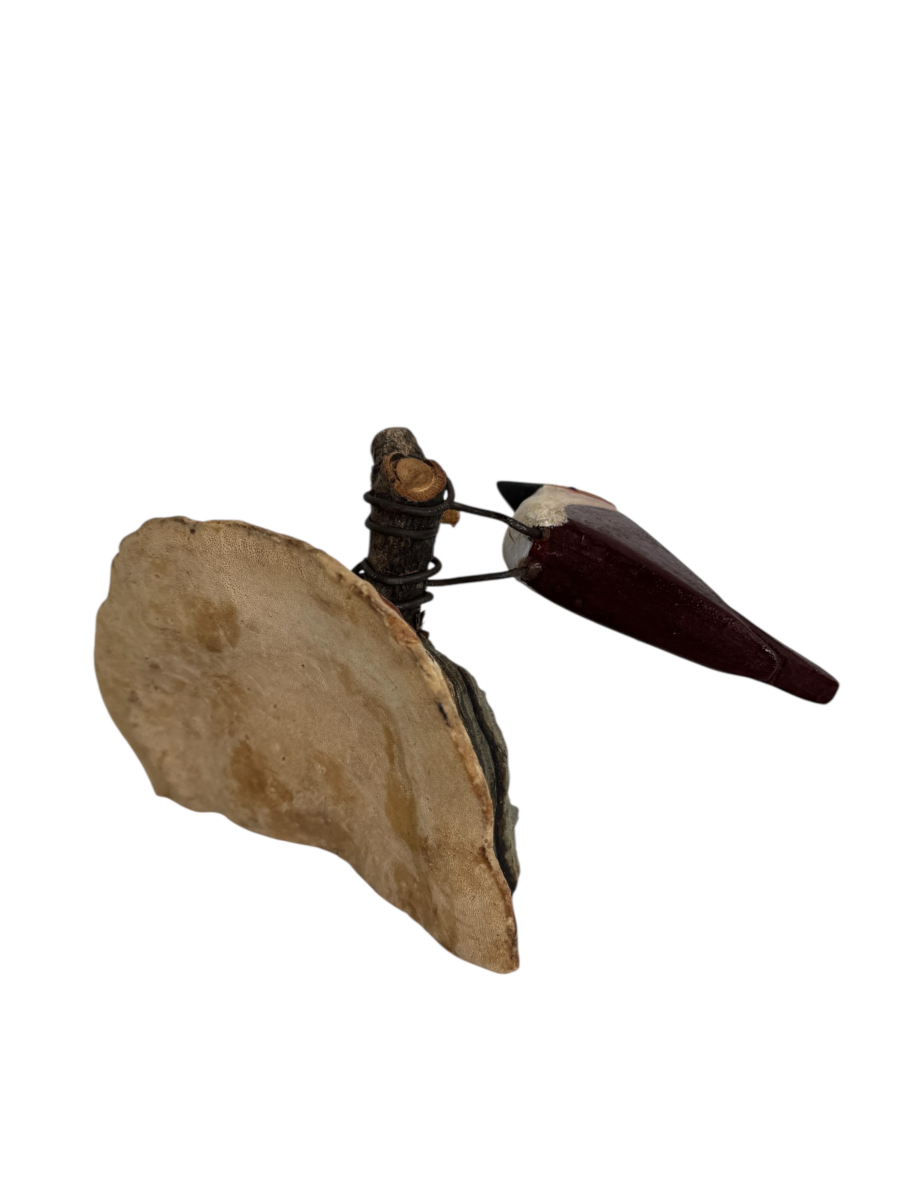 Bellissimo uccello in legno intagliato a mano Vichtauer, Black Forest Folk Art, Austria, anni '1950 In condizioni buone in vendita a Nuernberg, DE