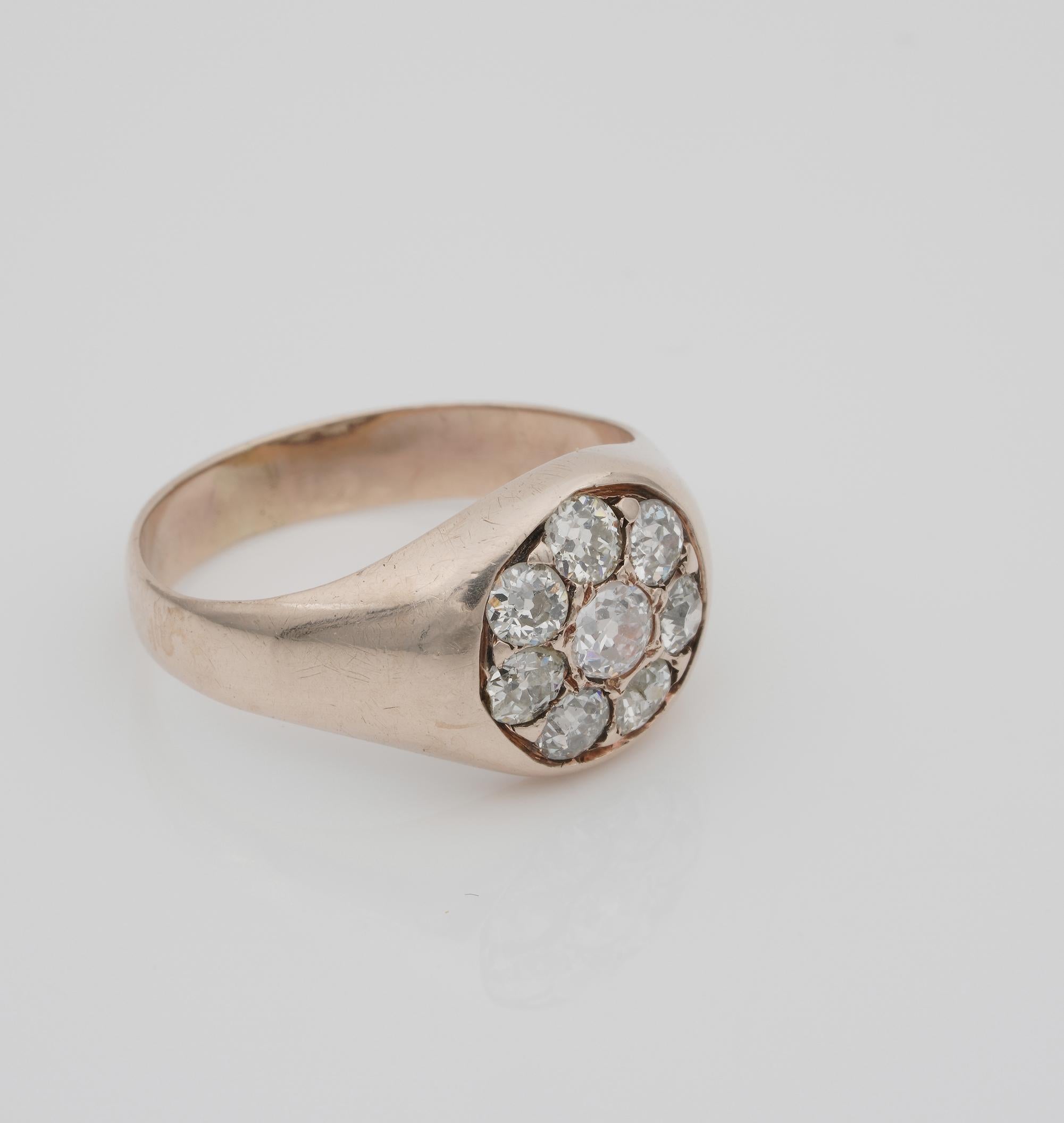 Late Victorian Beautiful Victorian 1.30 Carat Old Mine Diamond Unisex Signet Ring For Sale