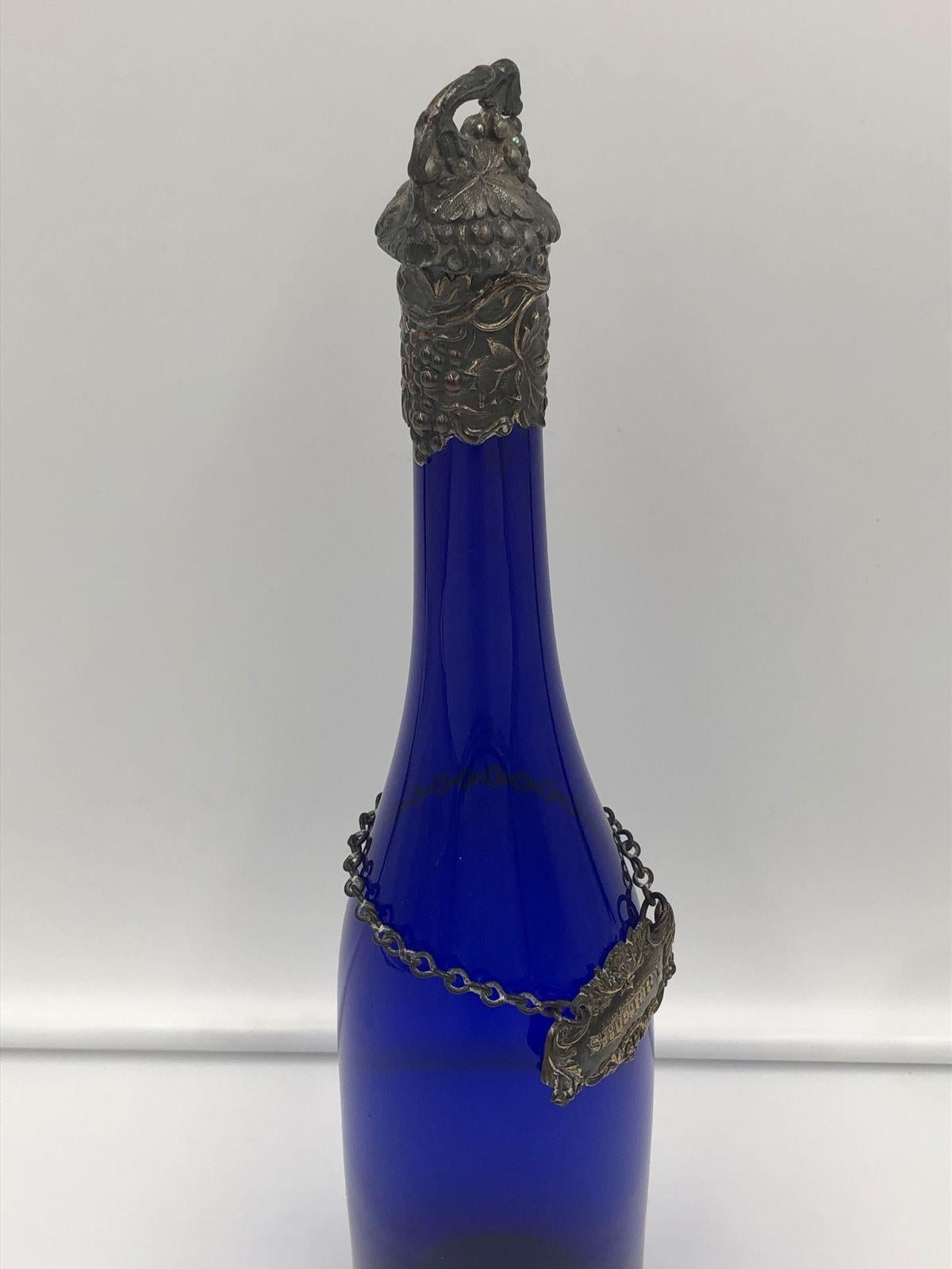 Schöne viktorianische blaue Glas-Weinflasche im Zustand „Gut“ im Angebot in Ipswich, GB