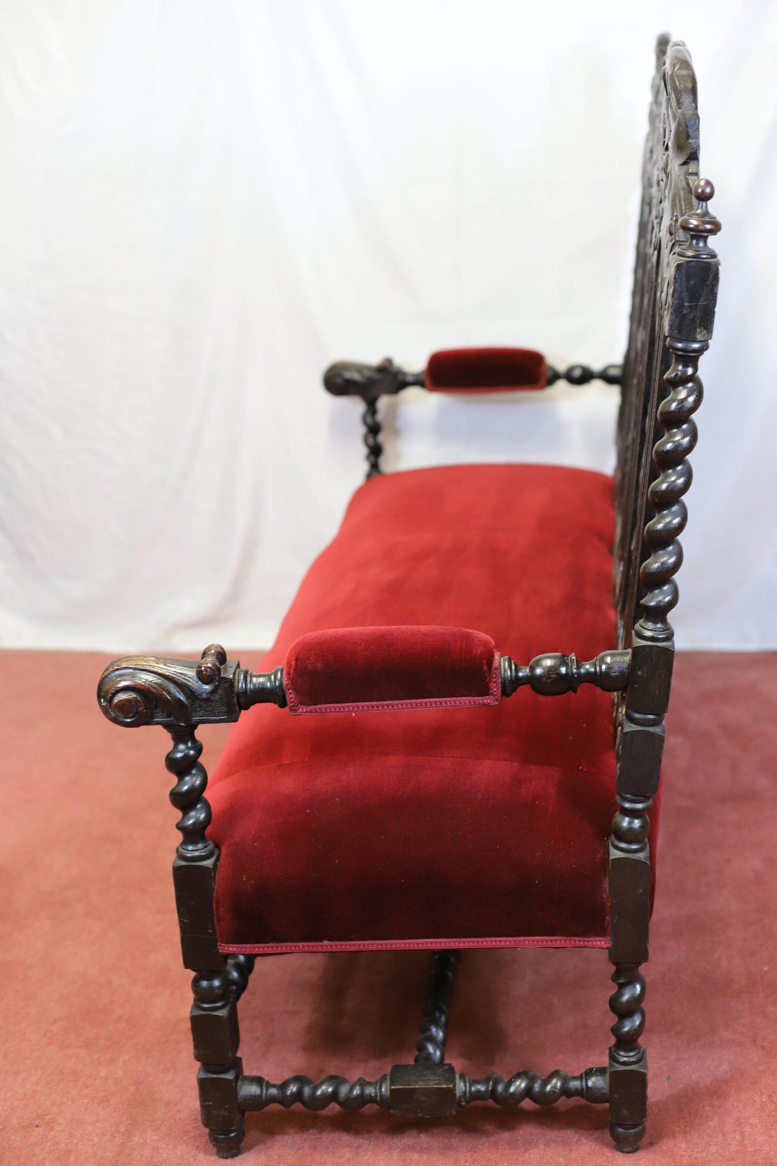 Beautiful Victorian Carved Oak Two-Seater Settee In Jacobean Style For Sale 7