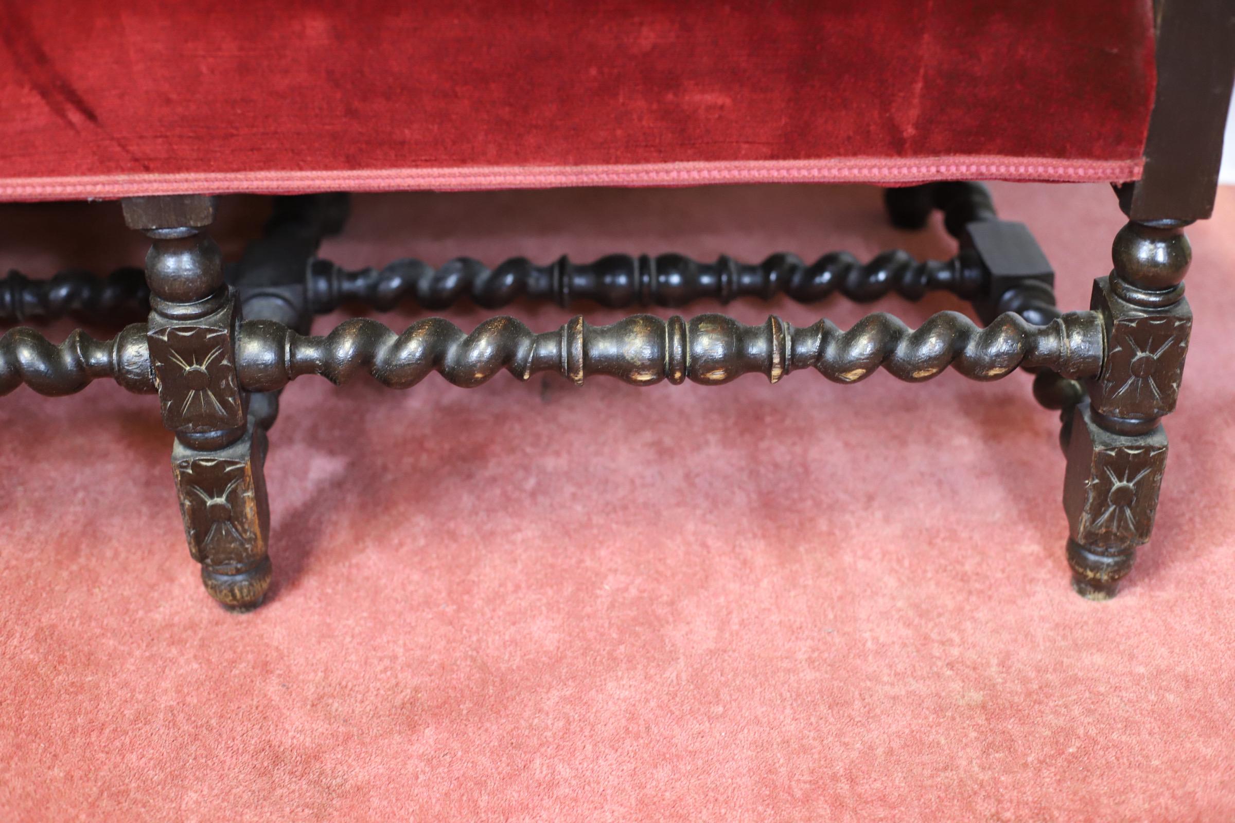 Beautiful Victorian Carved Oak Two-Seater Settee In Jacobean Style For Sale 2