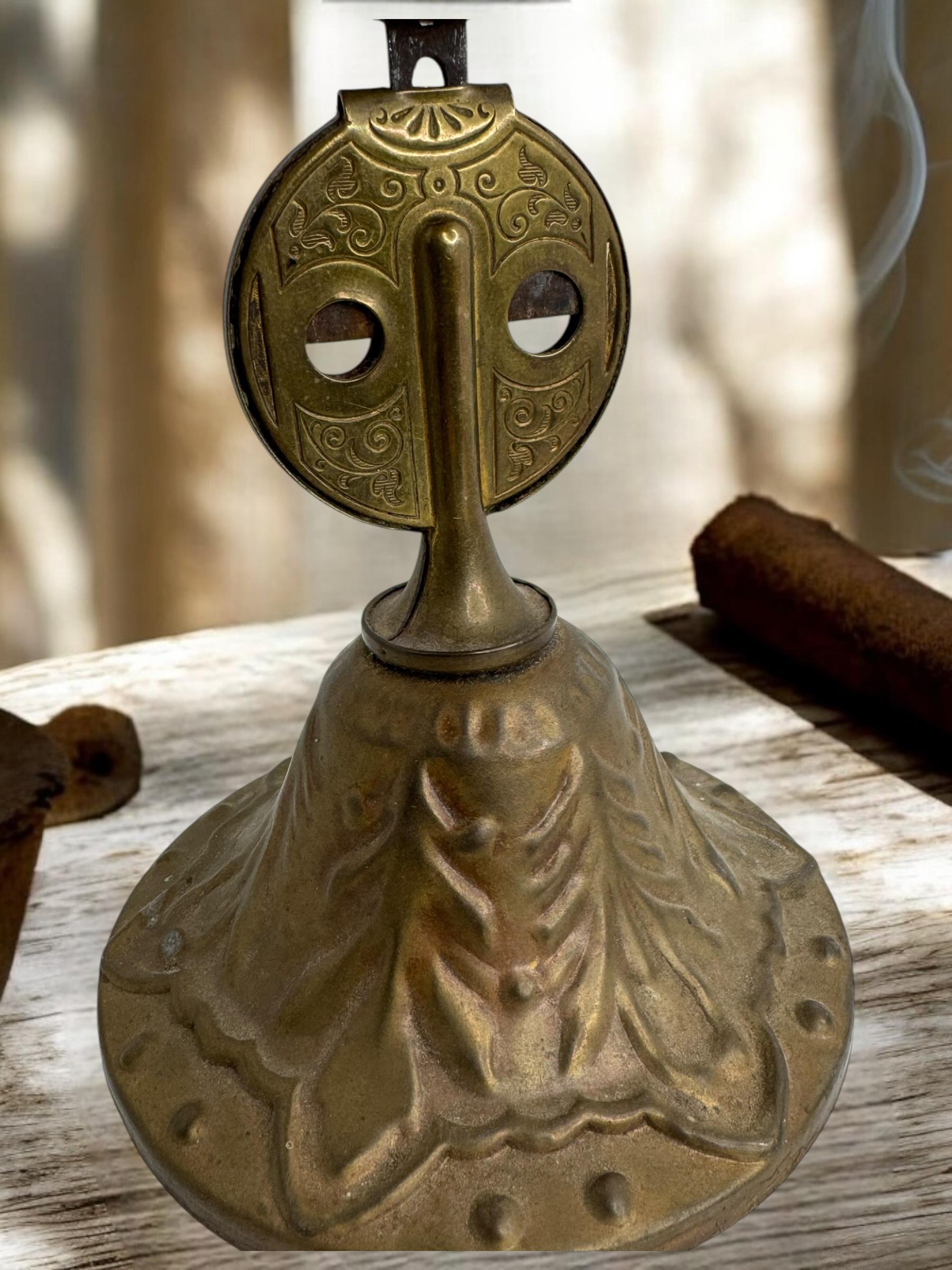 Beautiful Victorian Cigar Cutter, Antique German, 1900s For Sale 8