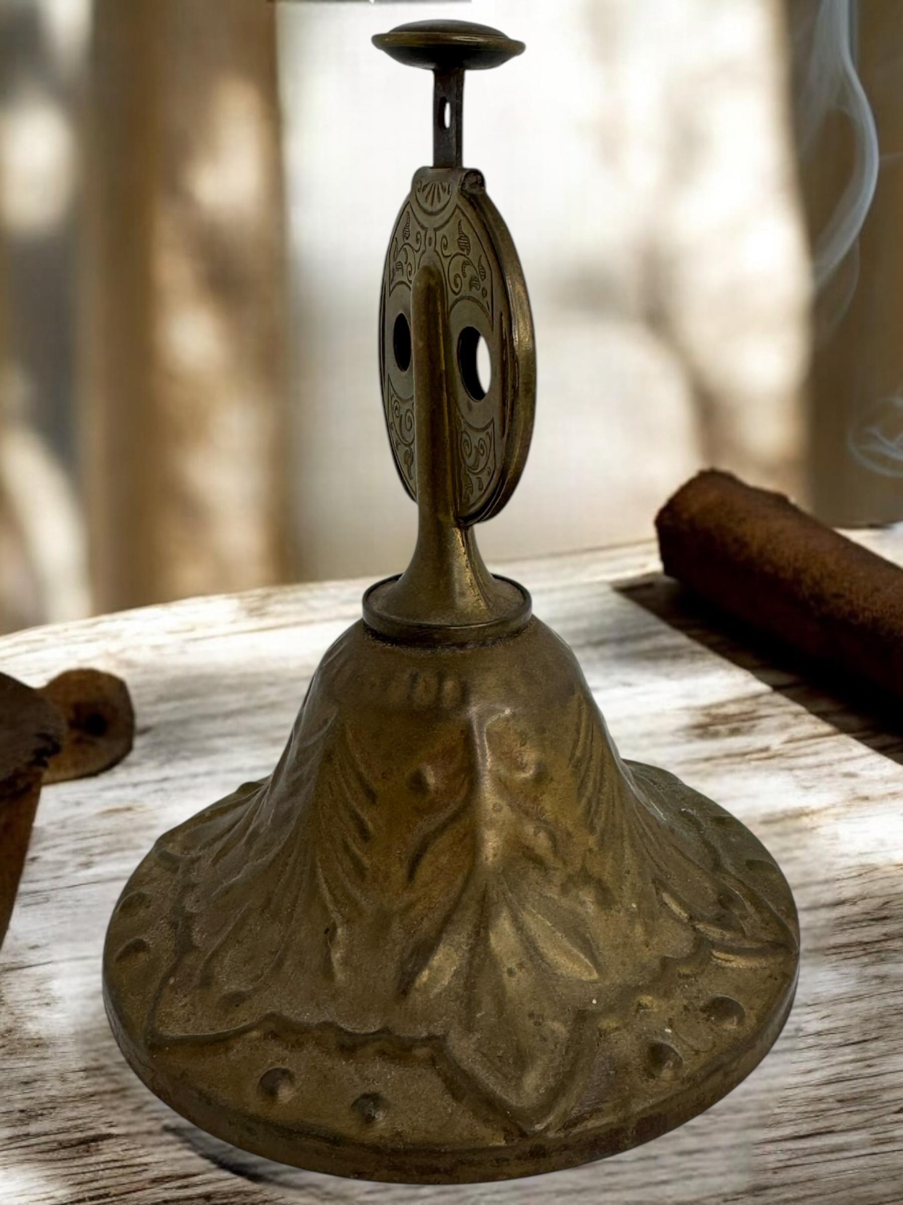Beautiful Victorian Cigar Cutter, Antique German, 1900s For Sale 3
