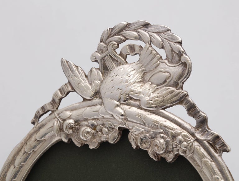 Late 19th Century Beautiful Victorian Continental Silver '.800' Oval Picture Frame For Sale