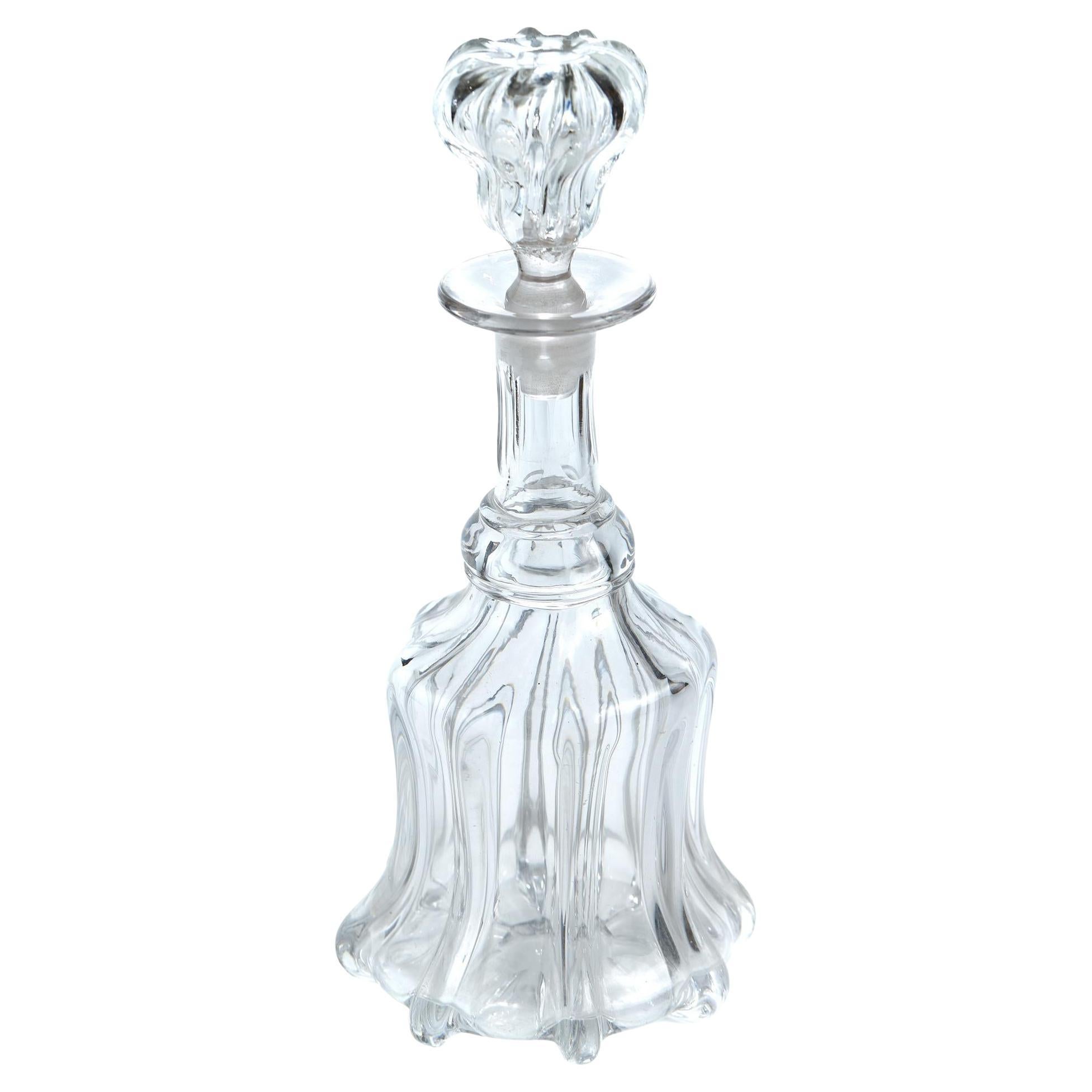 Belle carafe victorienne en verre taillé