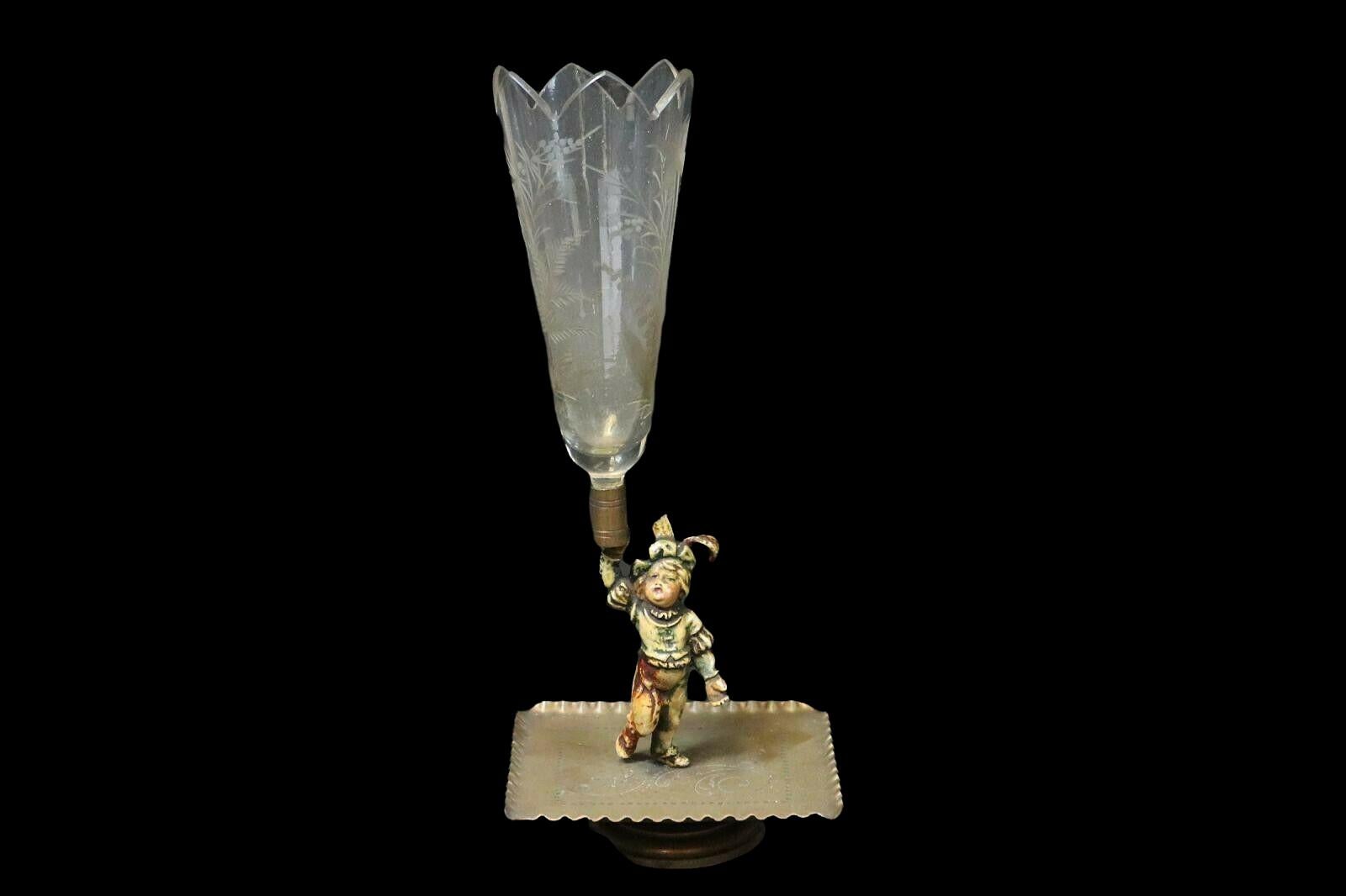 Beautiful Victorian Glass Vase with Bronze Figure Stand, Late 19th Century For Sale 4