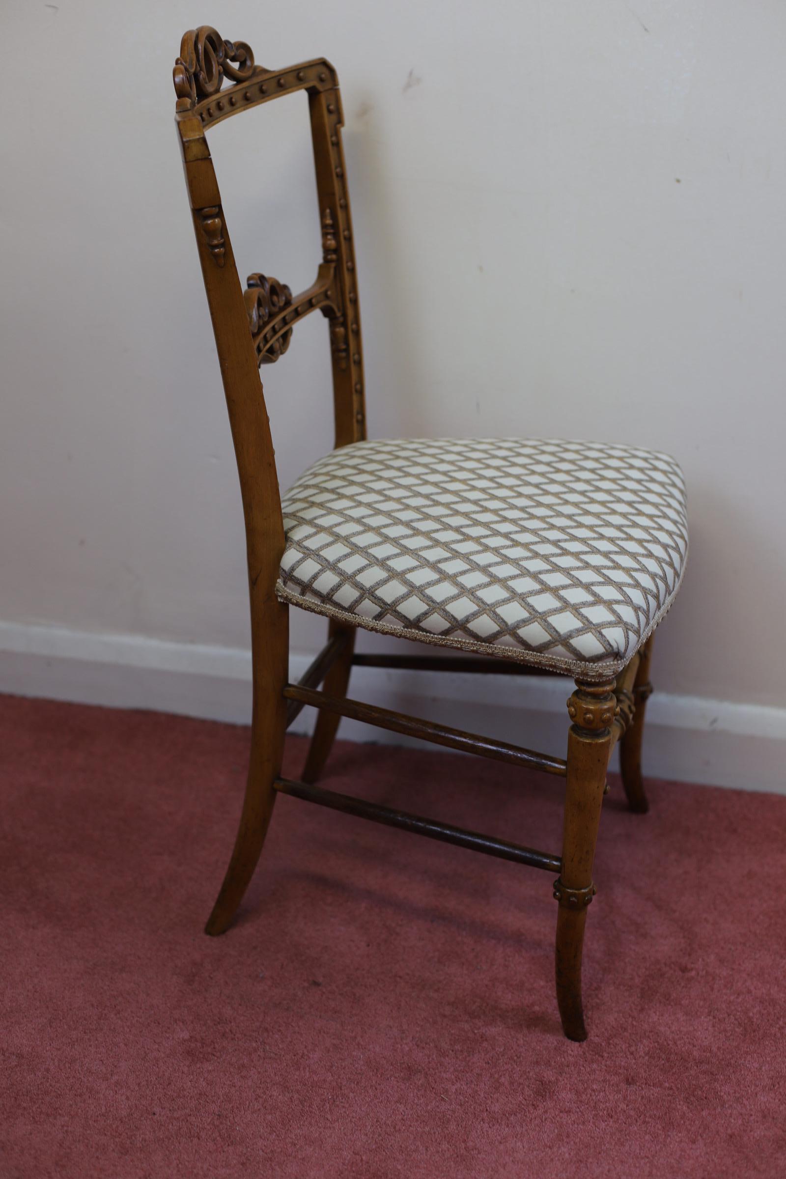 Beautiful Victorian  Satin Walnut  Bedroom Chair  For Sale 3
