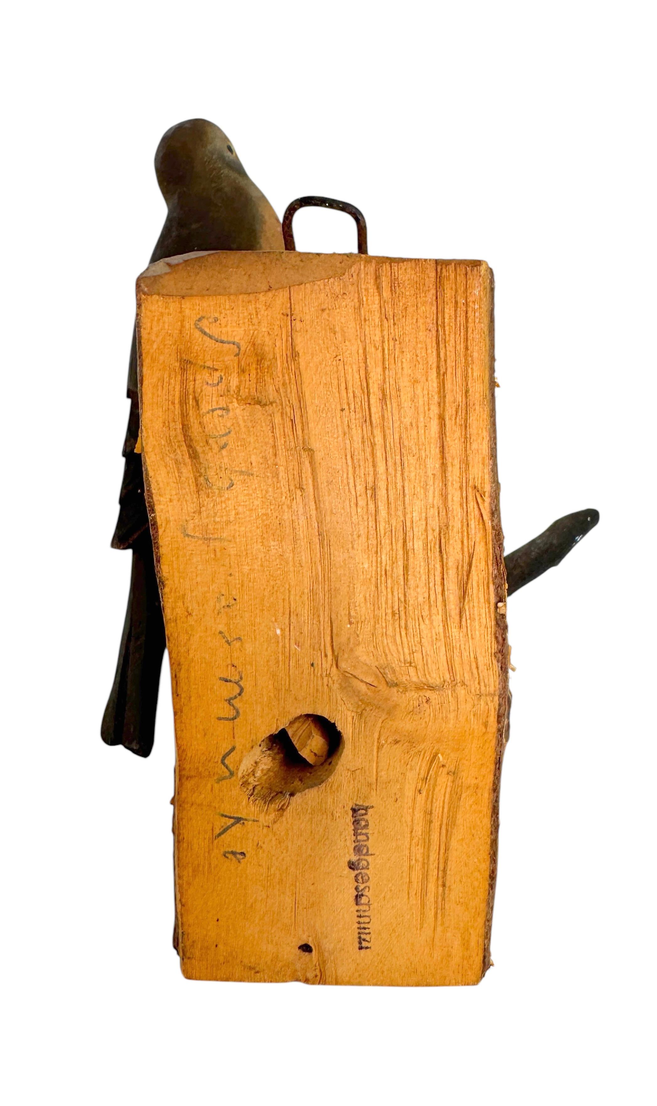 Sculpté à la main Magnifique oiseau en bois sculpté de Viechtauer Folk Art Black Forest Antique Autriche 1900