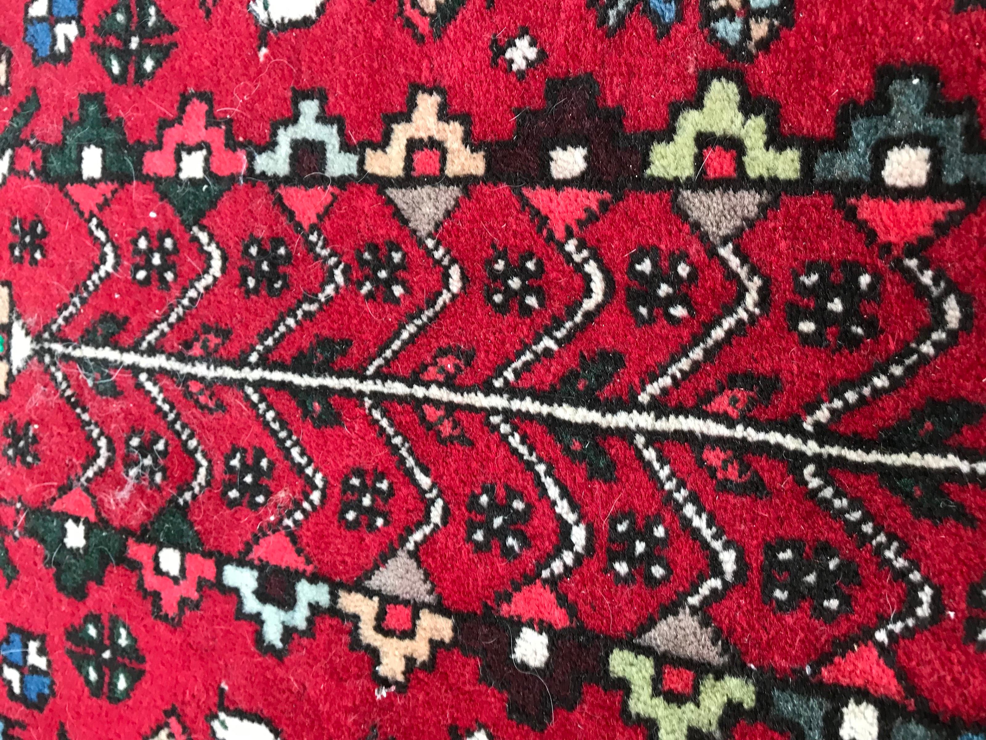 Bobyrug’s Beautiful Vintage Abadeh Runner For Sale 10