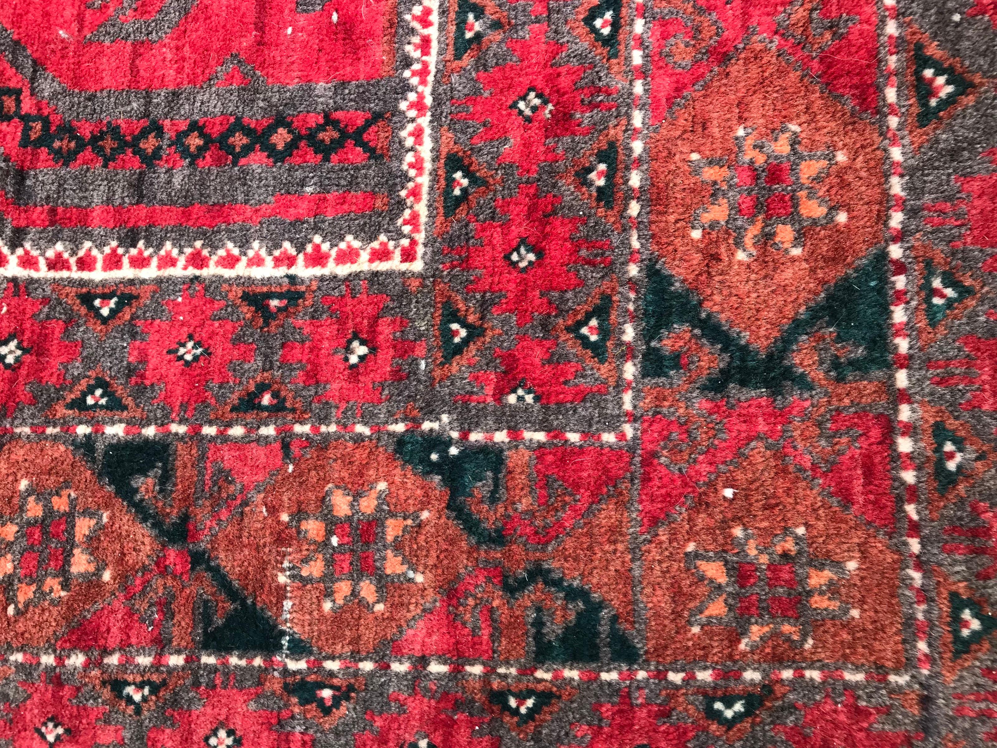 Bobyrug's Beautiful Vintage Afghan Balutch Rug (tapis afghan vintage de Balutch) en vente 3