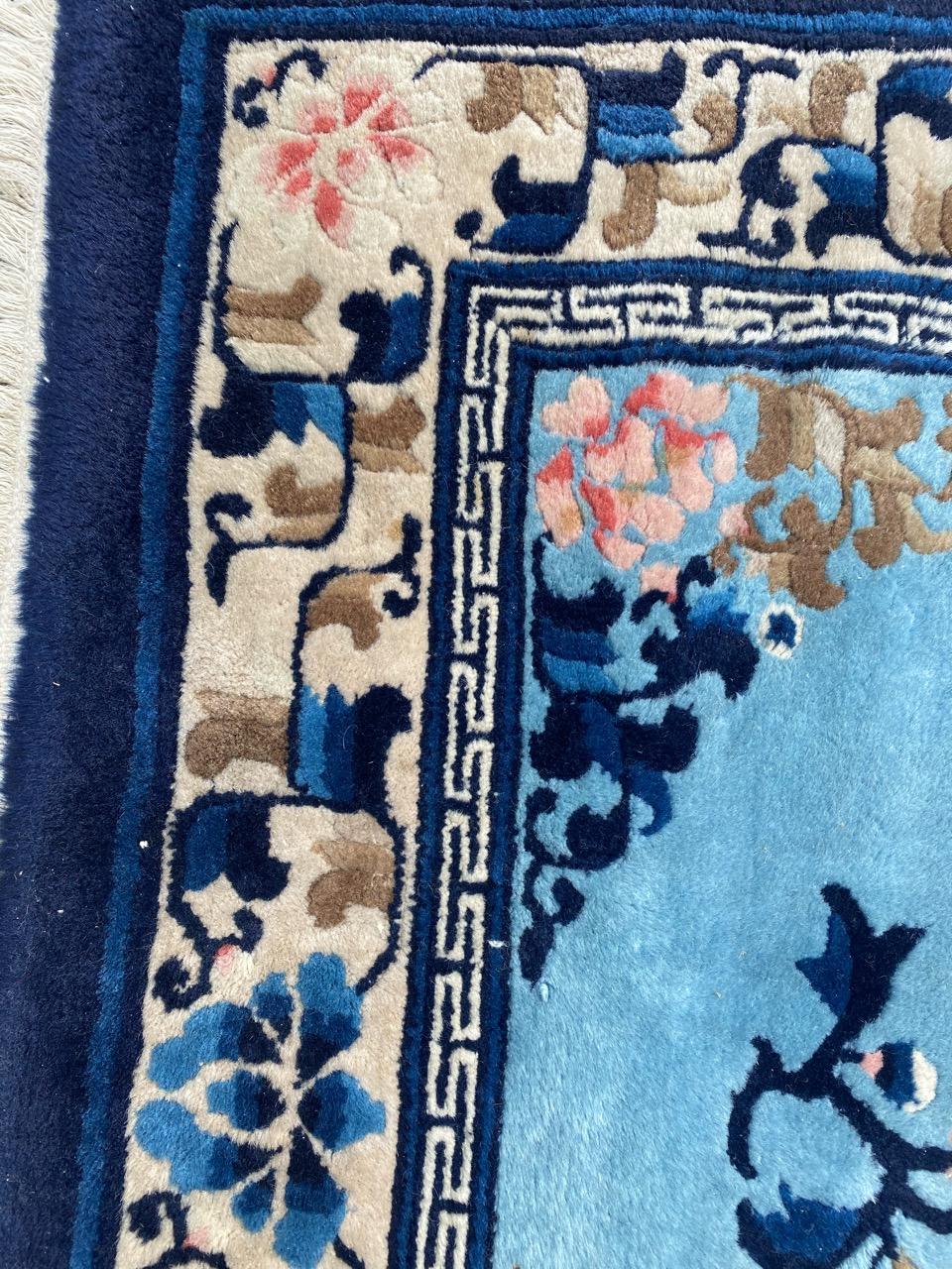 Schöner chinesischer Beijing-Teppich im Art déco-Stil im Vintage-Stil (20. Jahrhundert) im Angebot