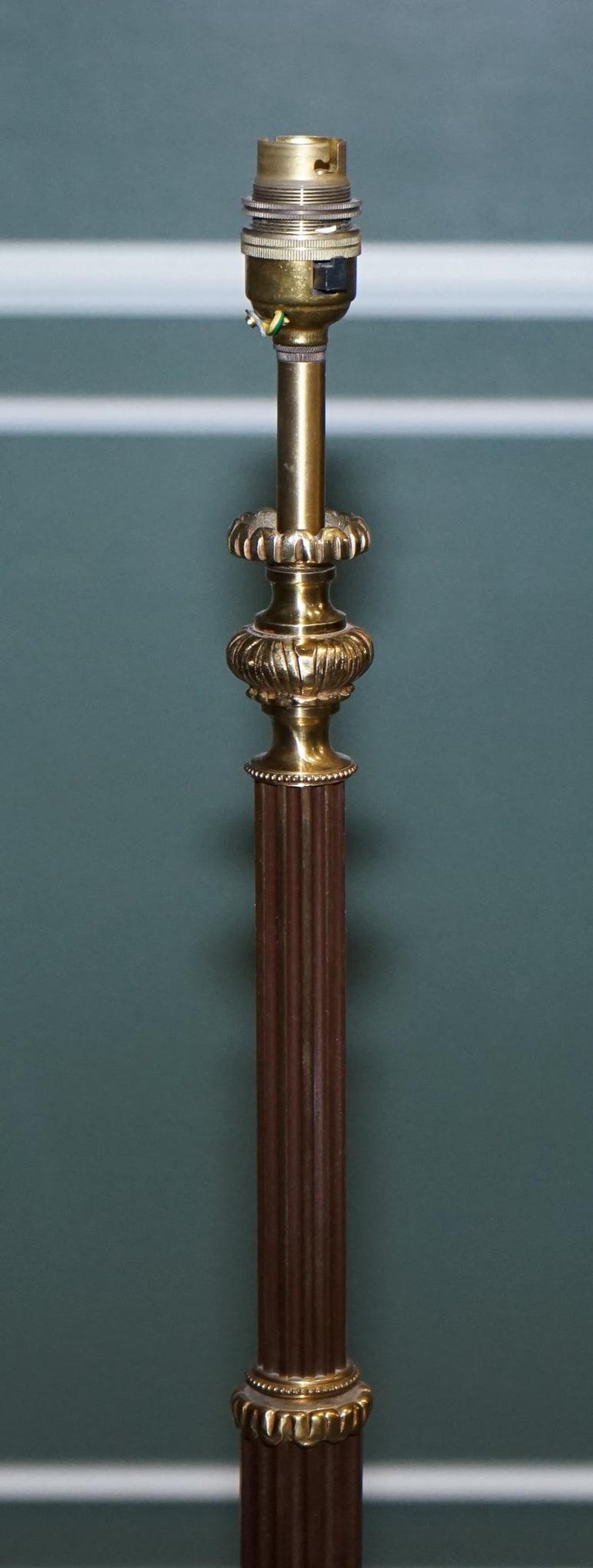 Beautiful Vintage Brass Floor Lamp For Sale at 1stDibs